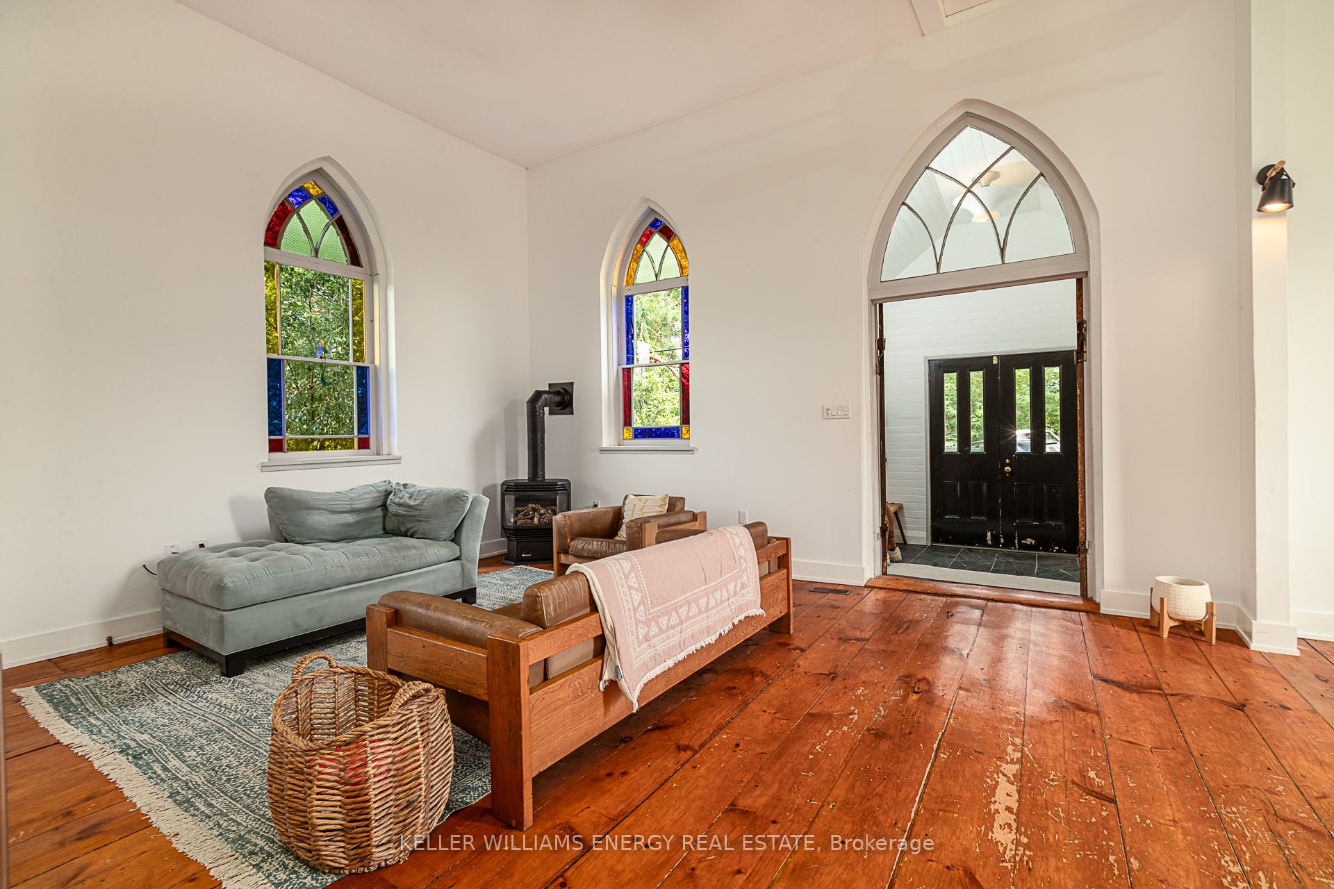 1637 Highway 62 Property Photo 6