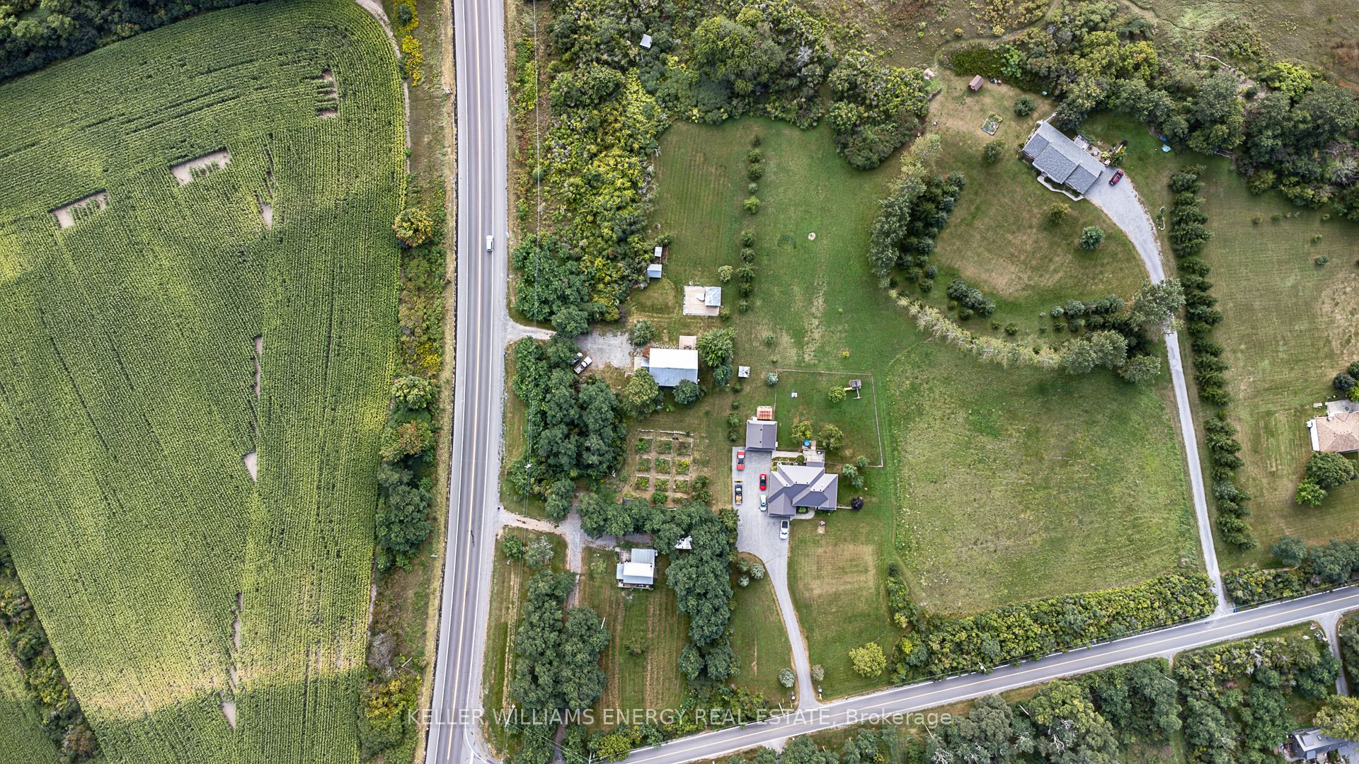 1637 Highway 62 Property Photo 33