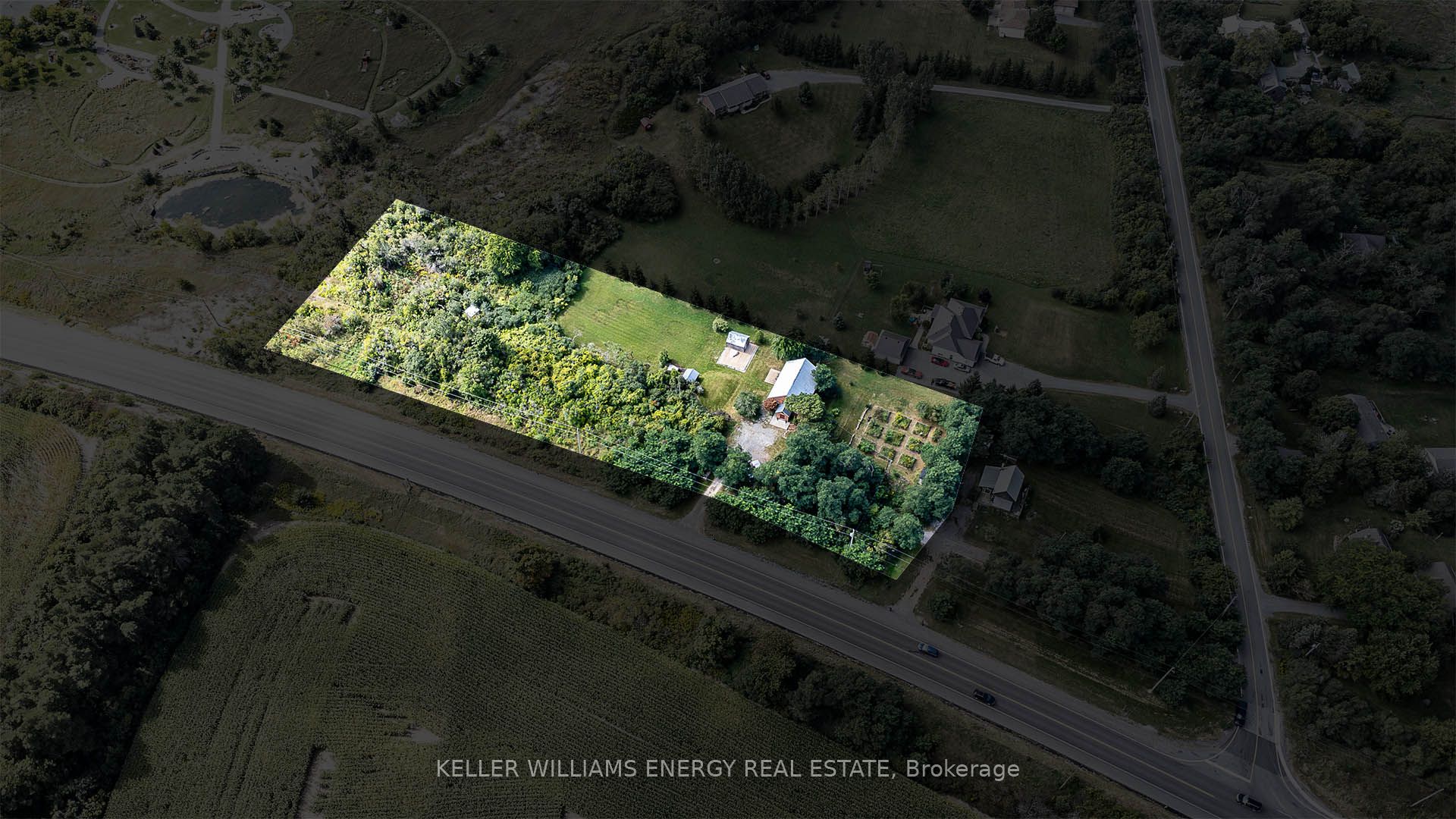 1637 Highway 62 Property Photo 34