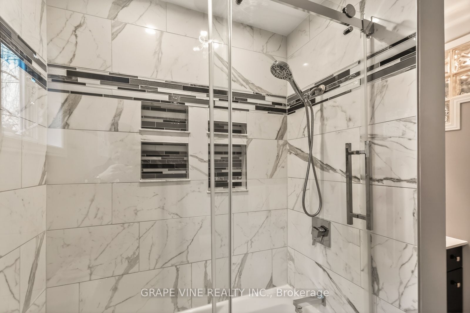 119 Sierra Woods Drive Property Photo 27