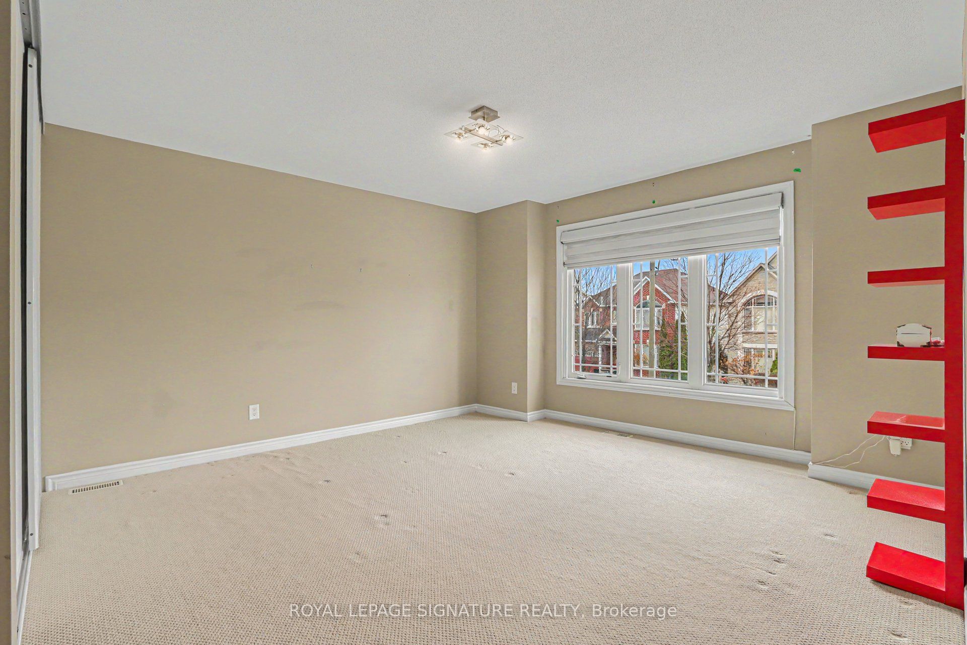 129 Tapestry Drive Property Photo 11