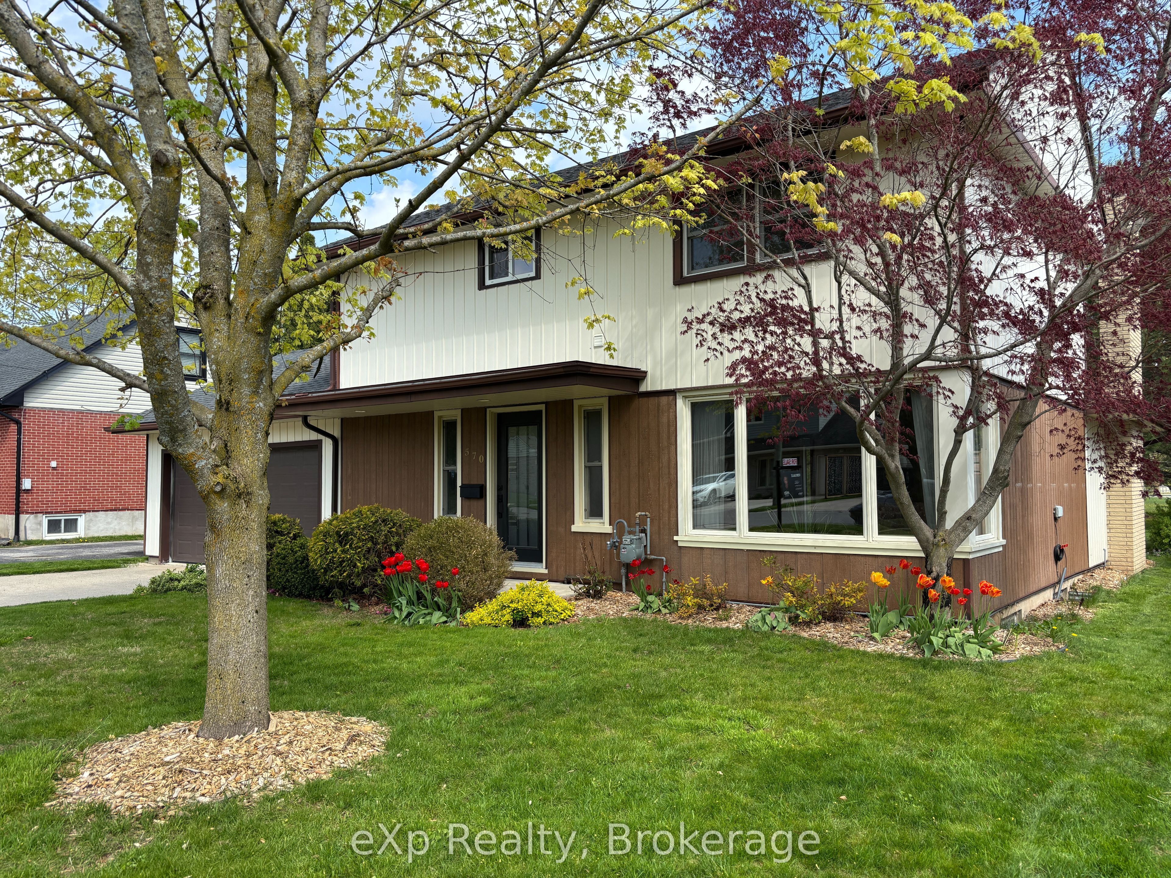 570 7th Street W Property Photo 14