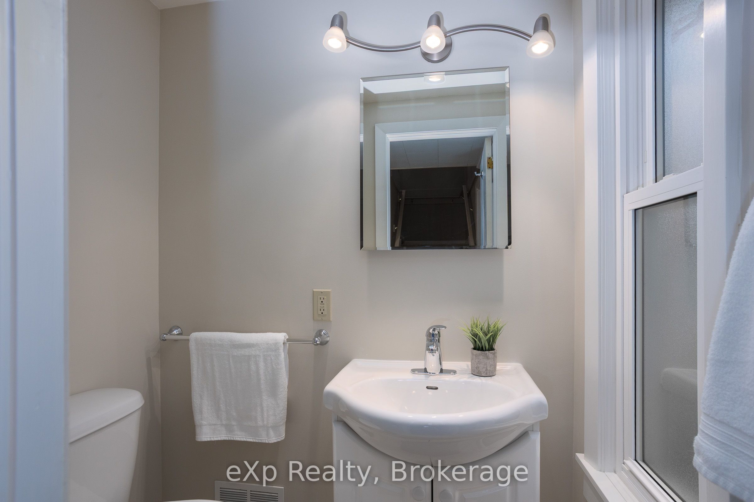570 7th Street W Property Photo 32