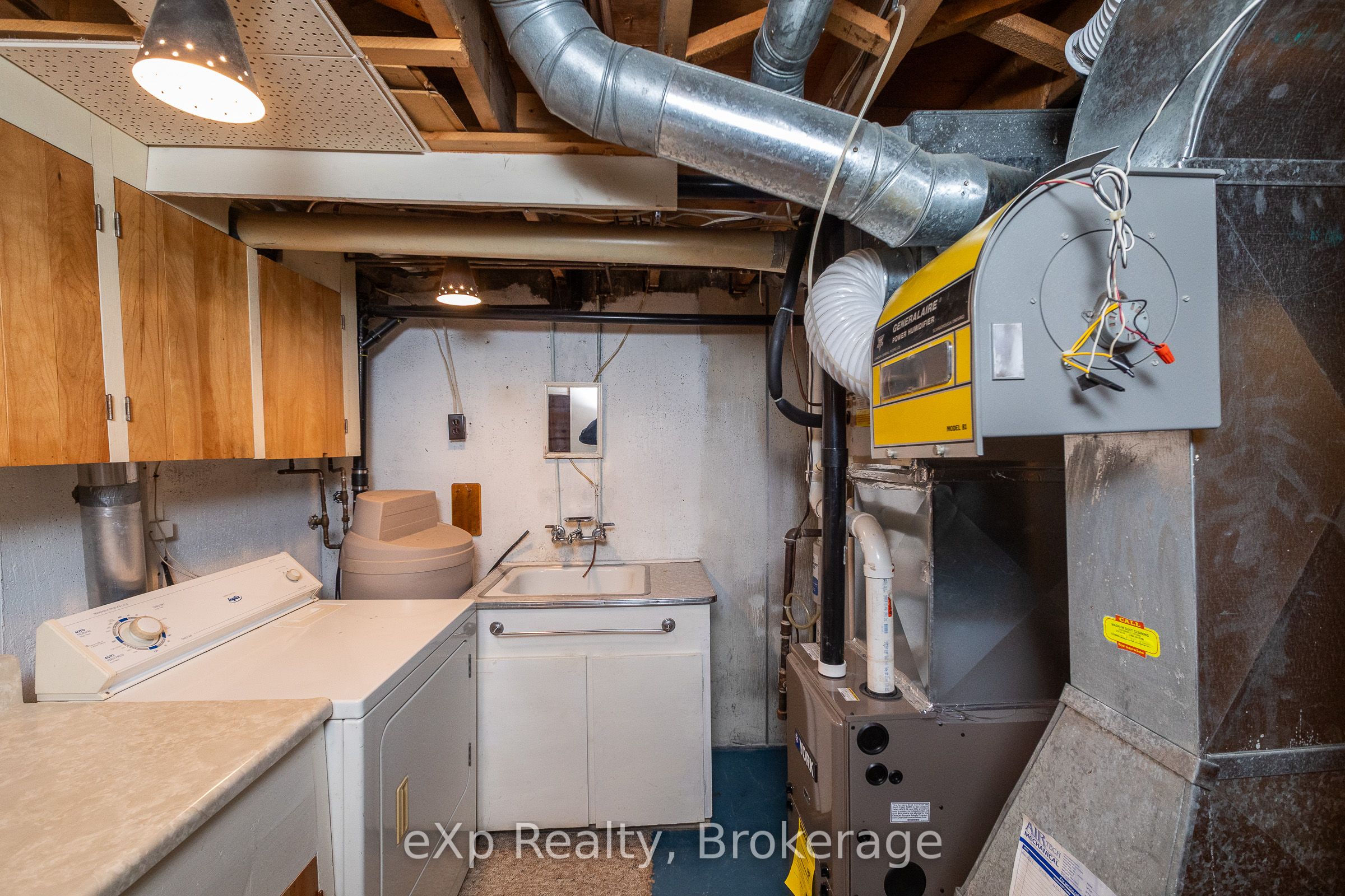 570 7th Street W Property Photo 44