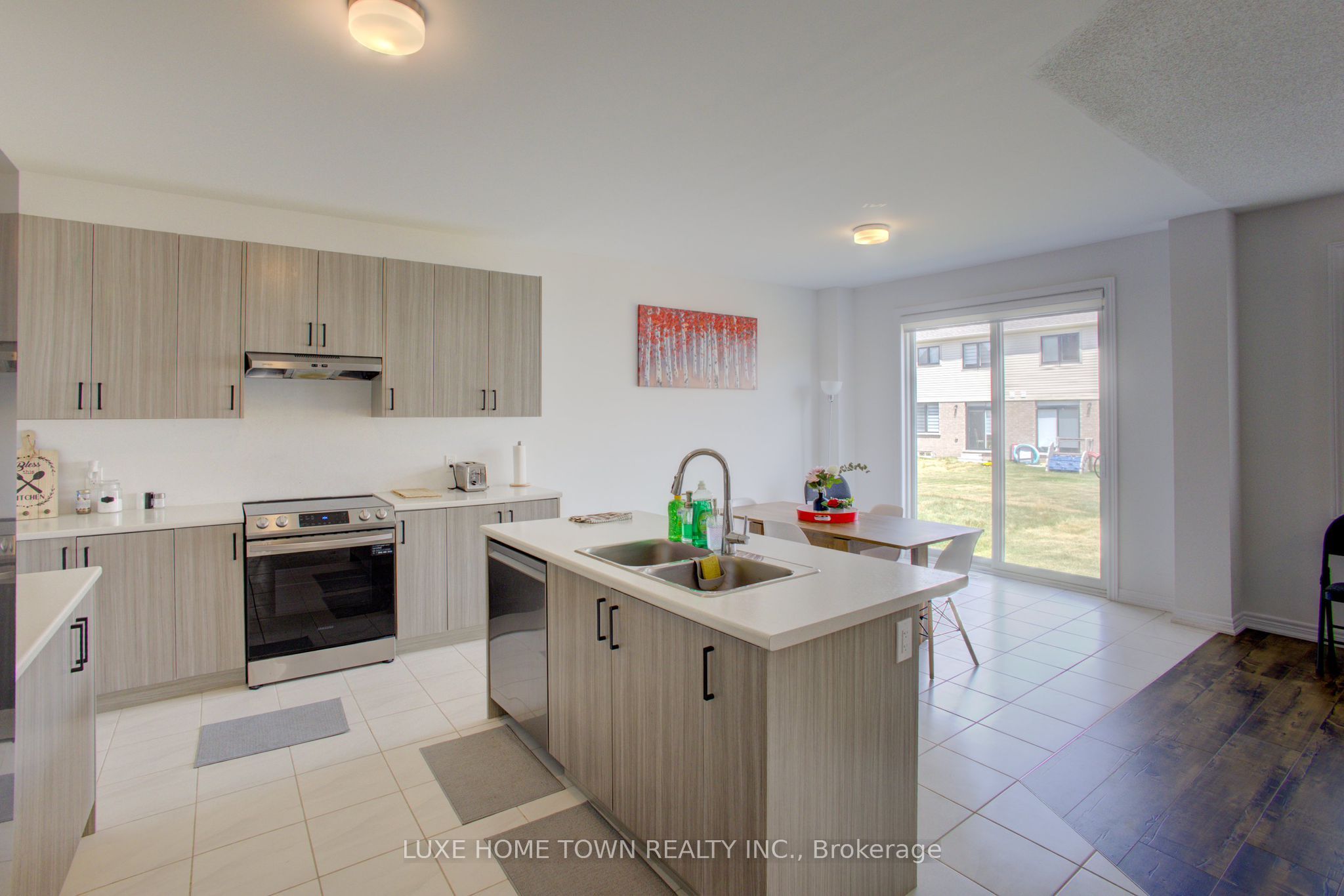 255 Rea Drive Property Photo 11