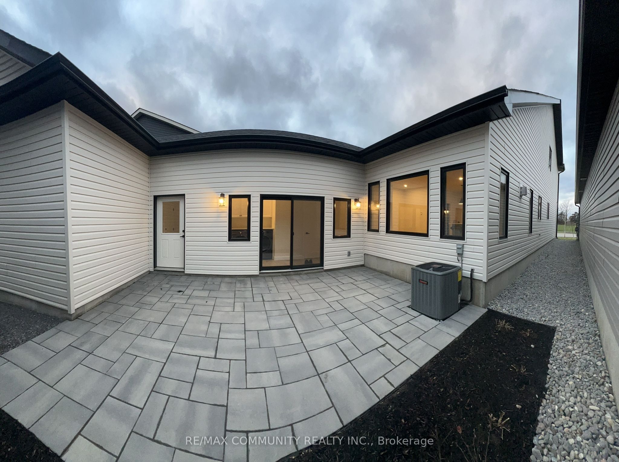 96 Riverstone Way Property Photo 16