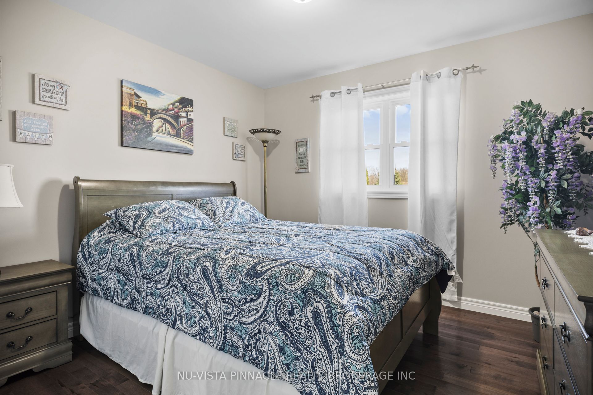 3864 St Clair Parkway Property Photo 18