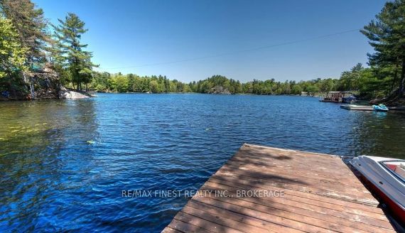 7679 Perth Road Property Photo 6