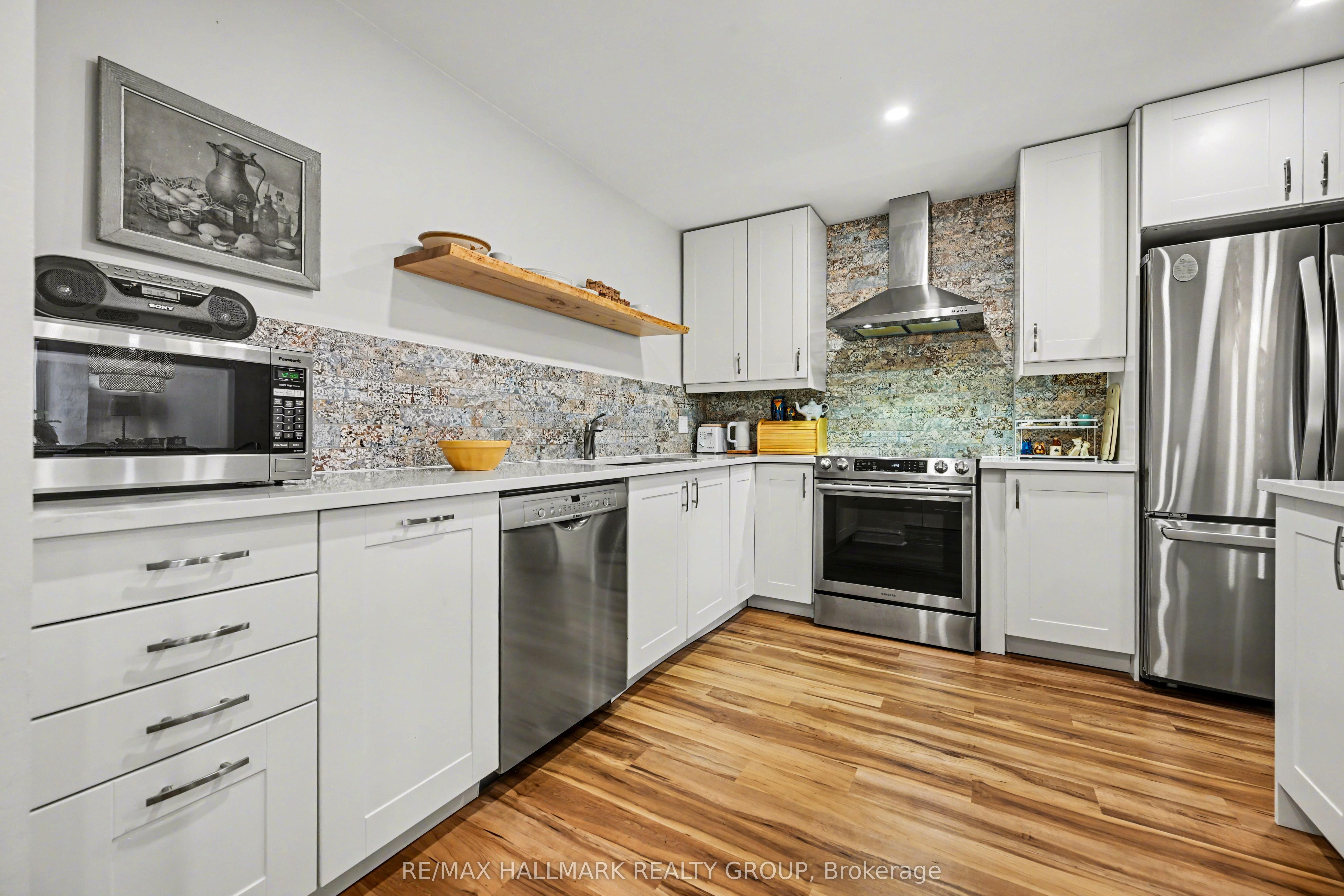 1 Rosamond Street E 206 Property Photo 4