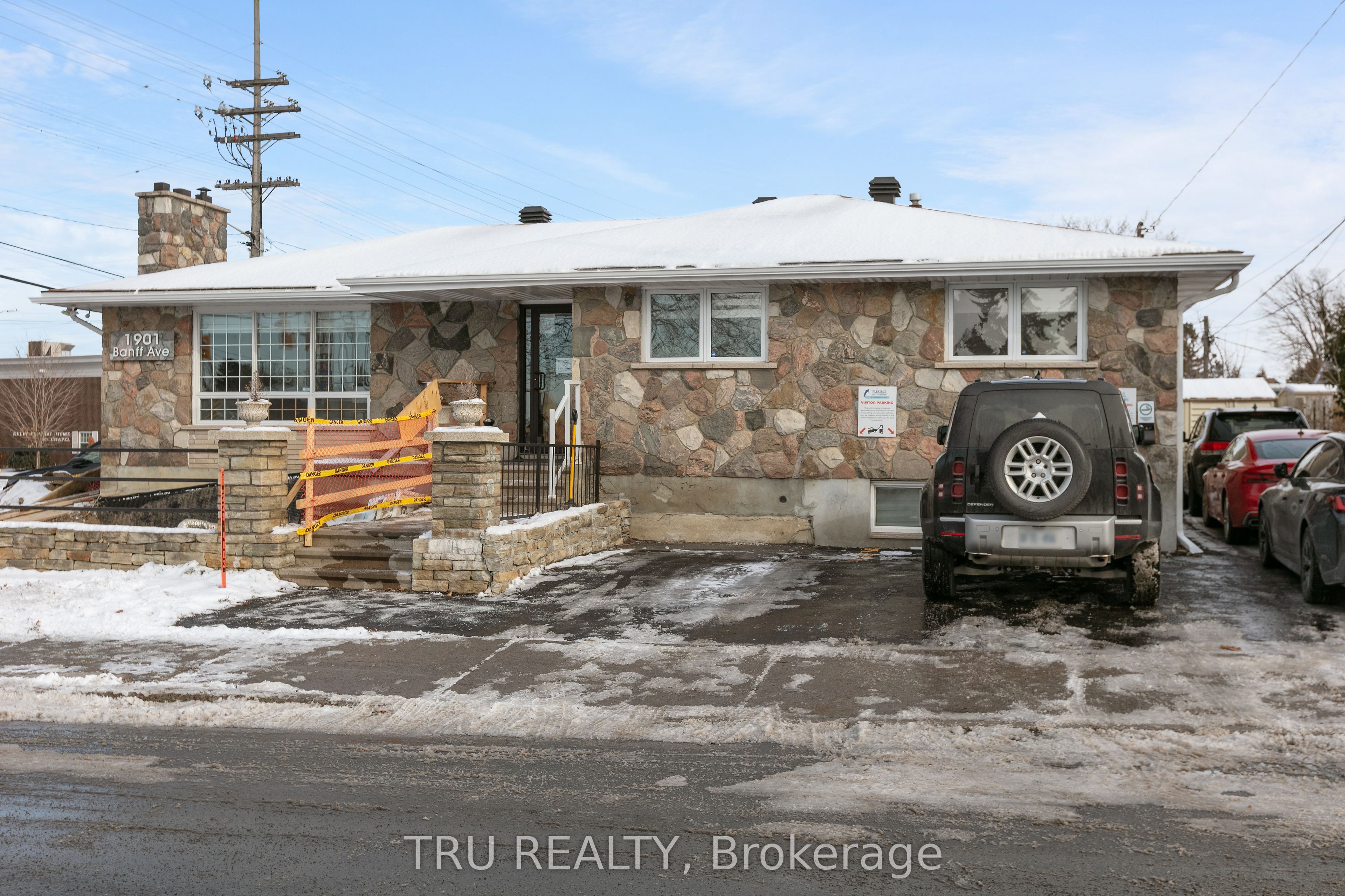 1901 BANFF Avenue