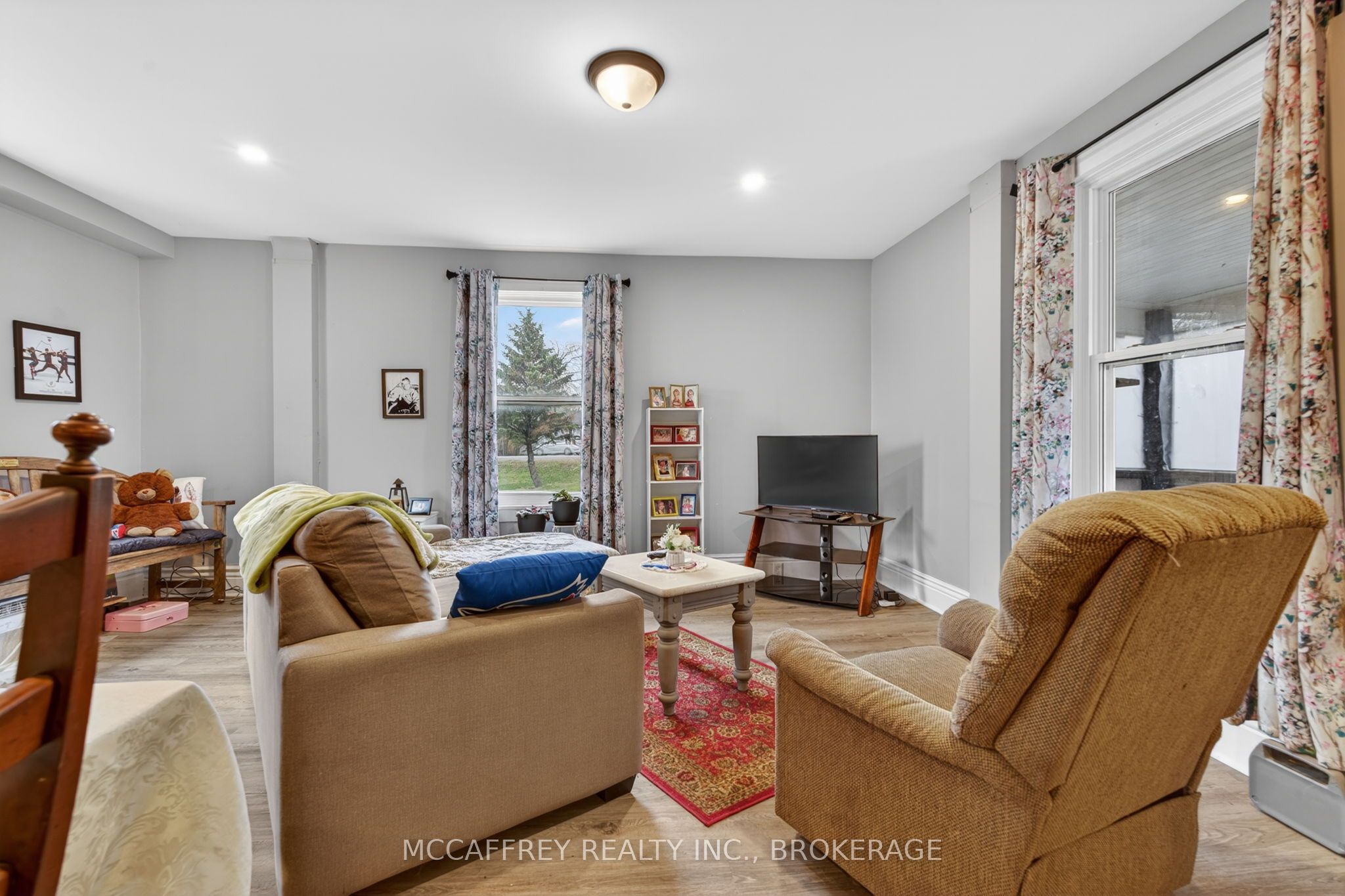 5 Railway Street Property Photo 8