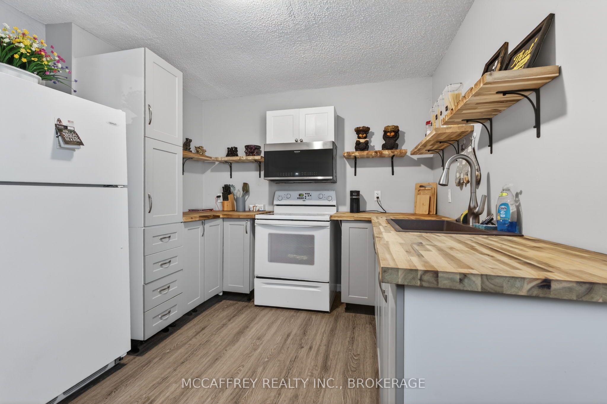 5 Railway Street Property Photo 12