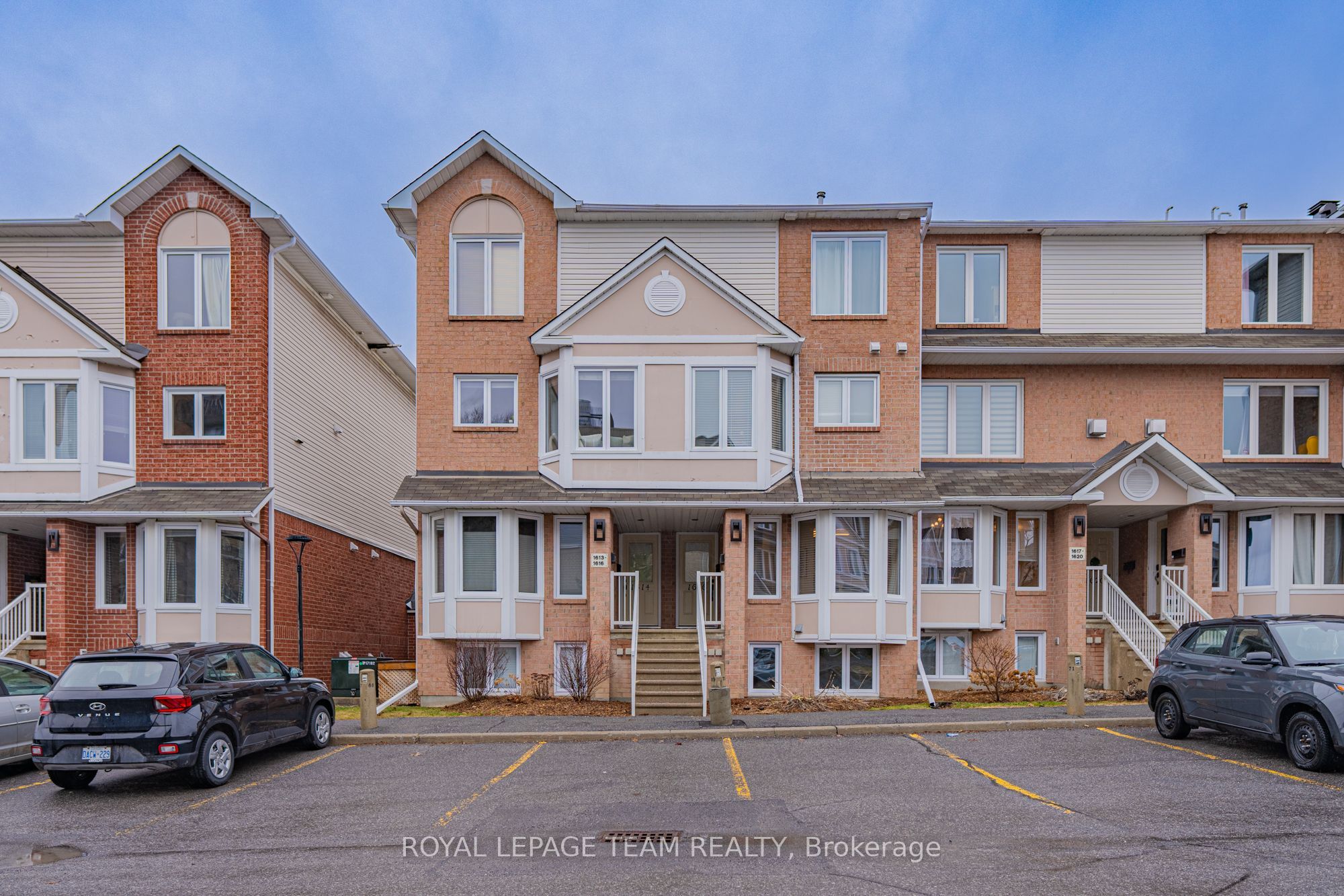 1615 Locksley Lane Property Photo 1