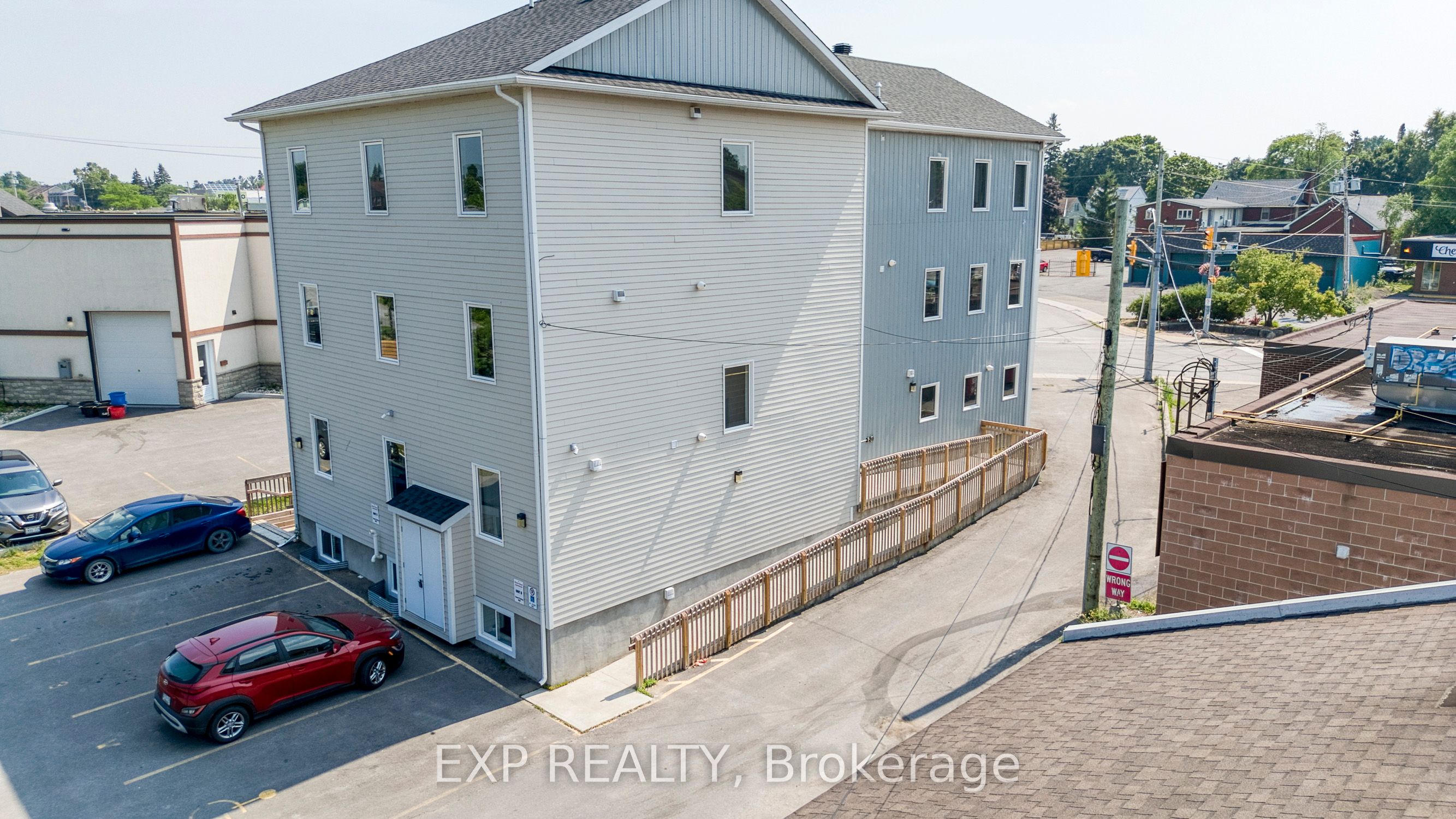 17 Moore Street Property Photo 10