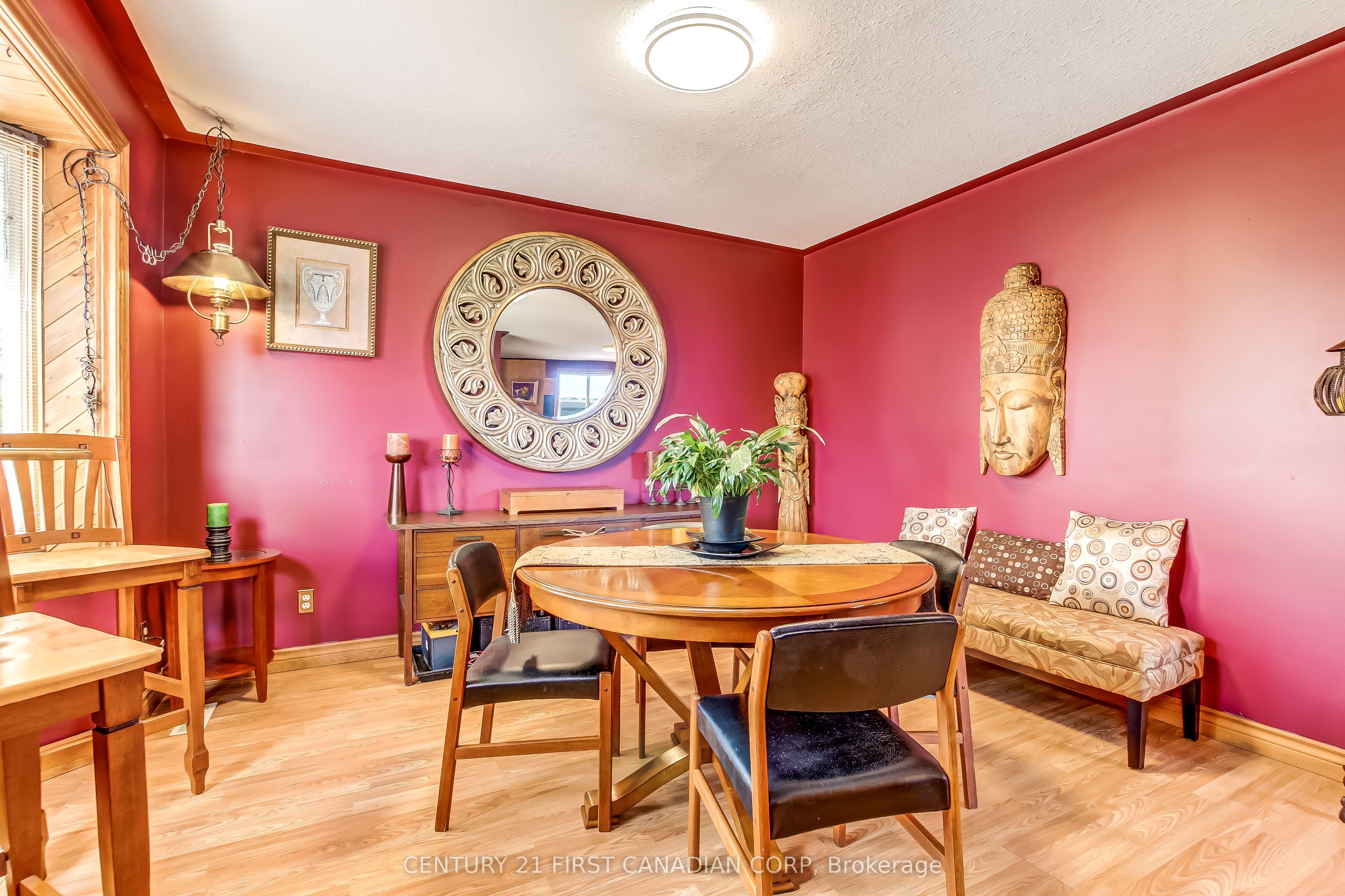 114 Connaught Avenue Property Photo 4