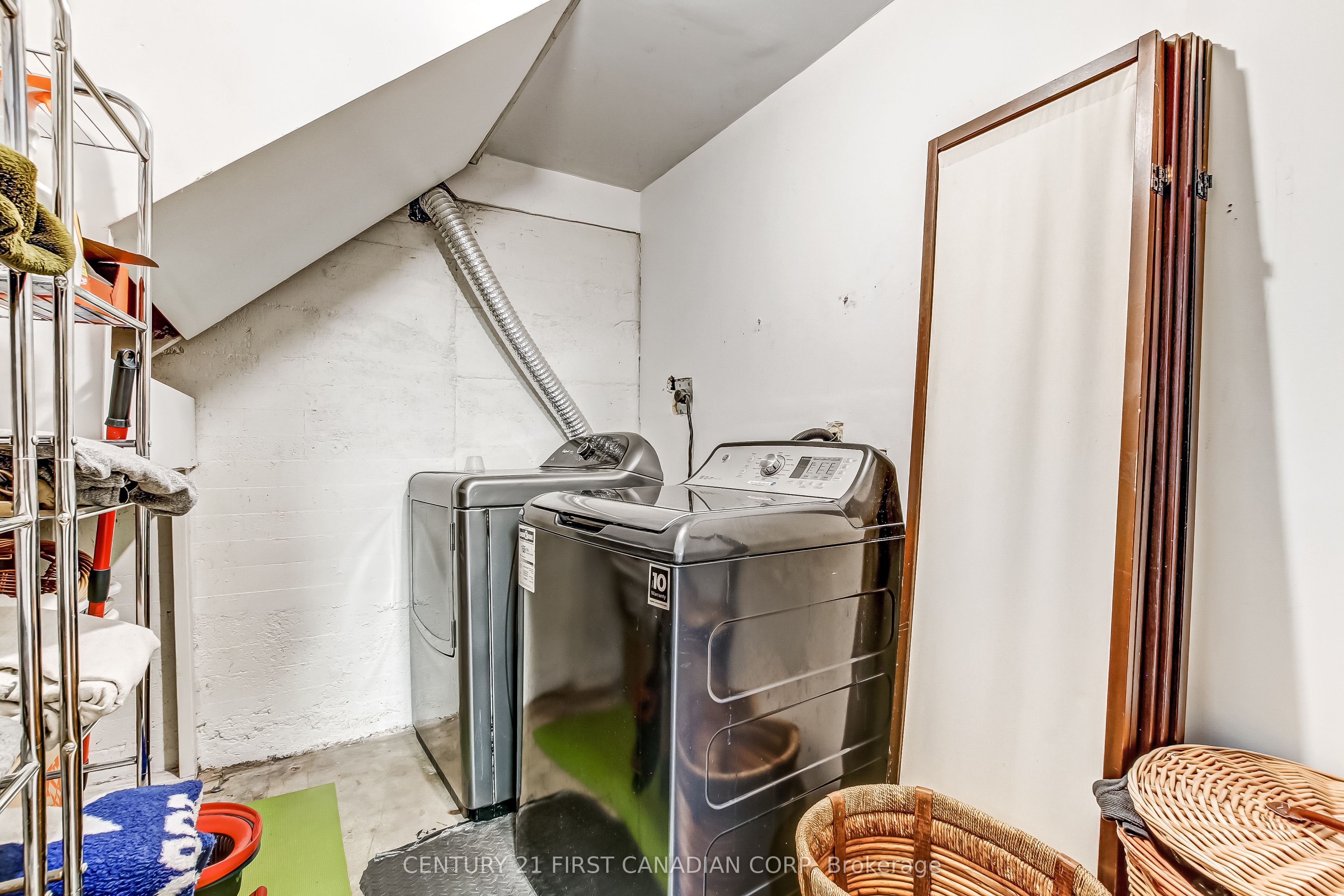 114 Connaught Avenue Property Photo 15