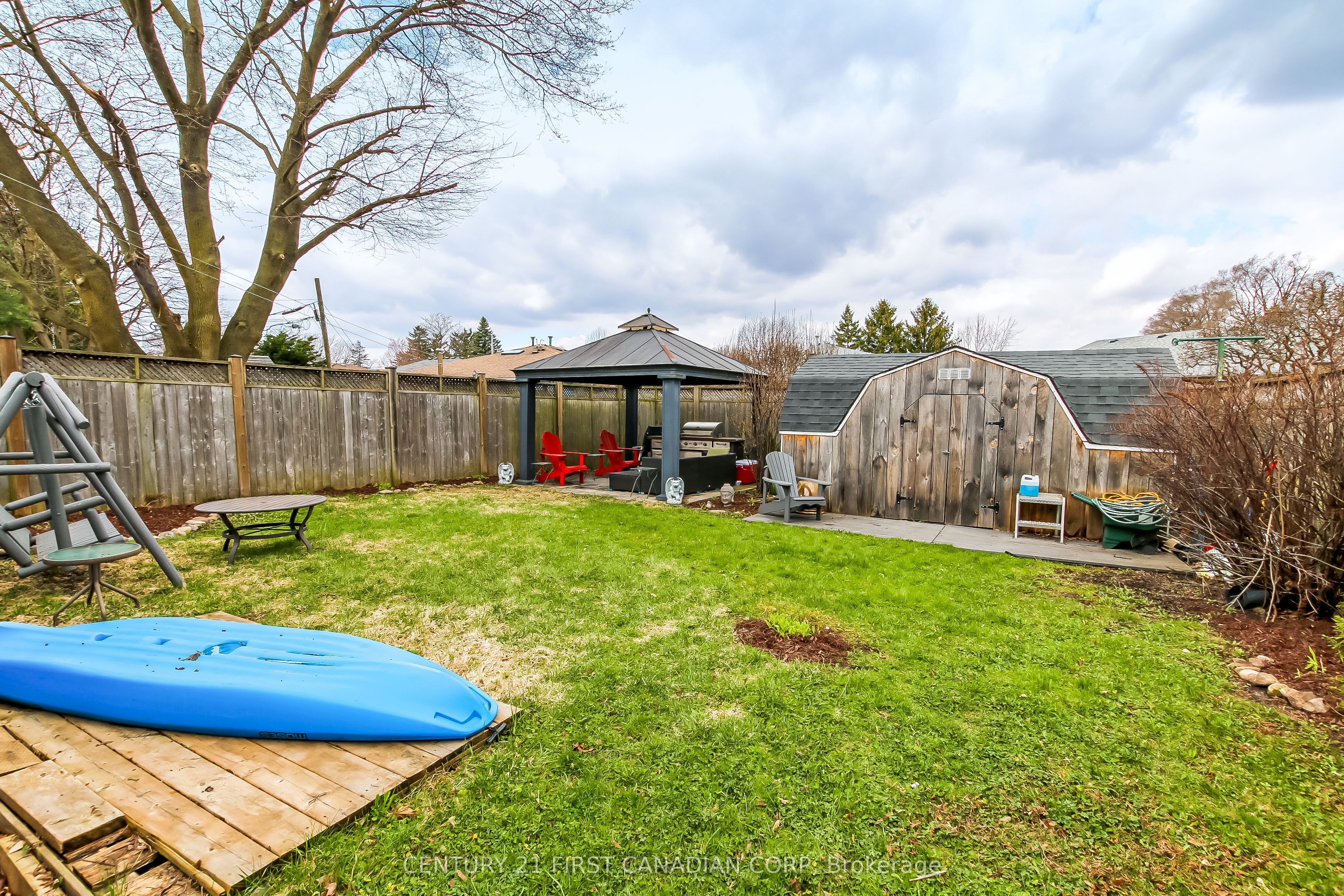 114 Connaught Avenue Property Photo 22