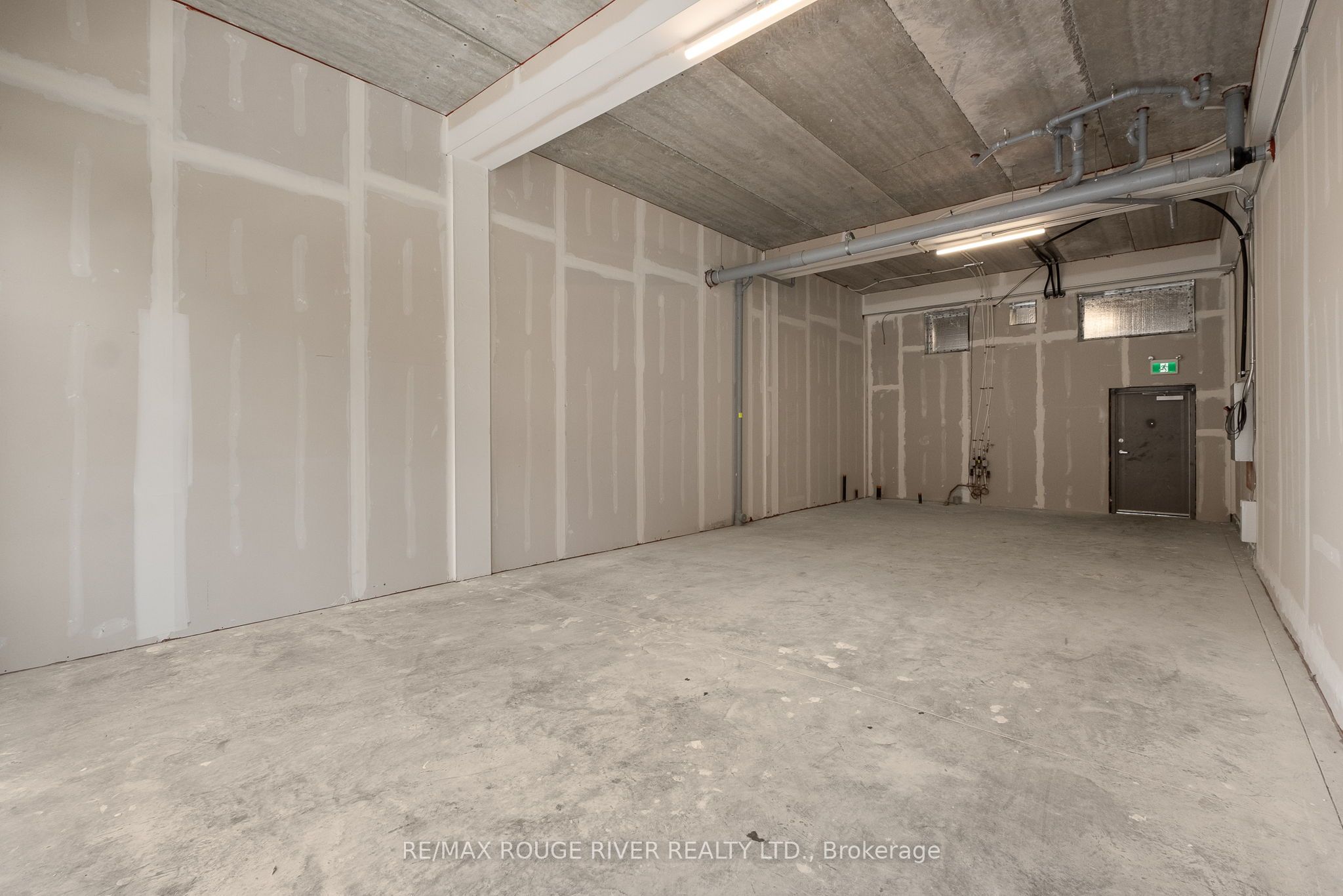 185 Division Street 108 Property Photo 13