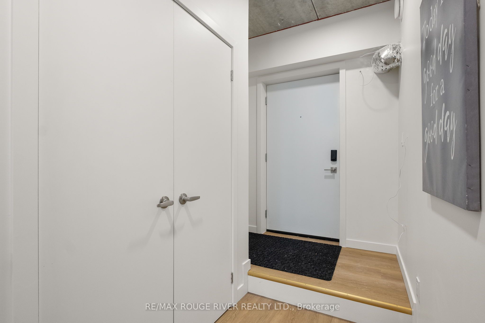 185 Division Street 108 Property Photo 16