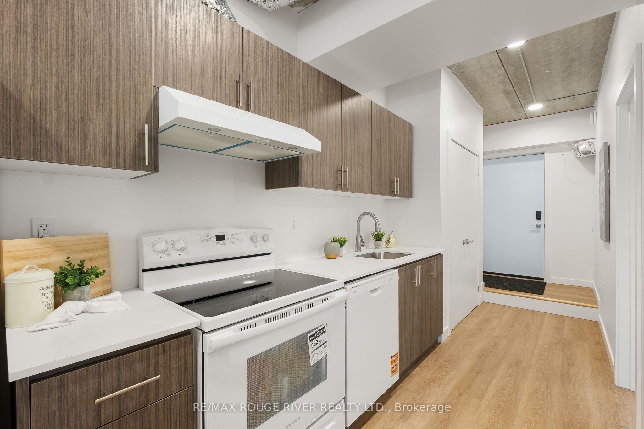 185 Division Street 108 Property Photo 19