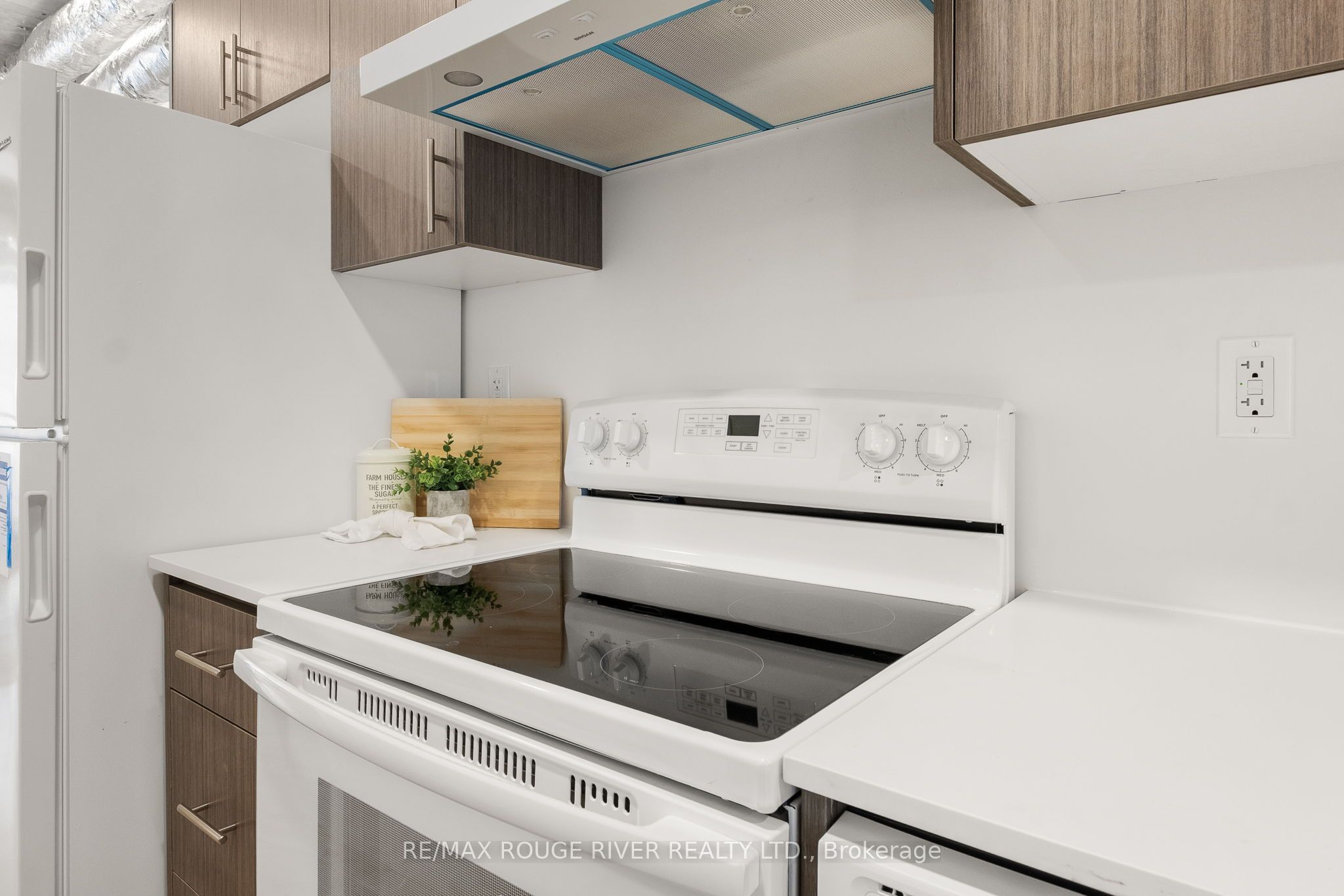 185 Division Street 108 Property Photo 20