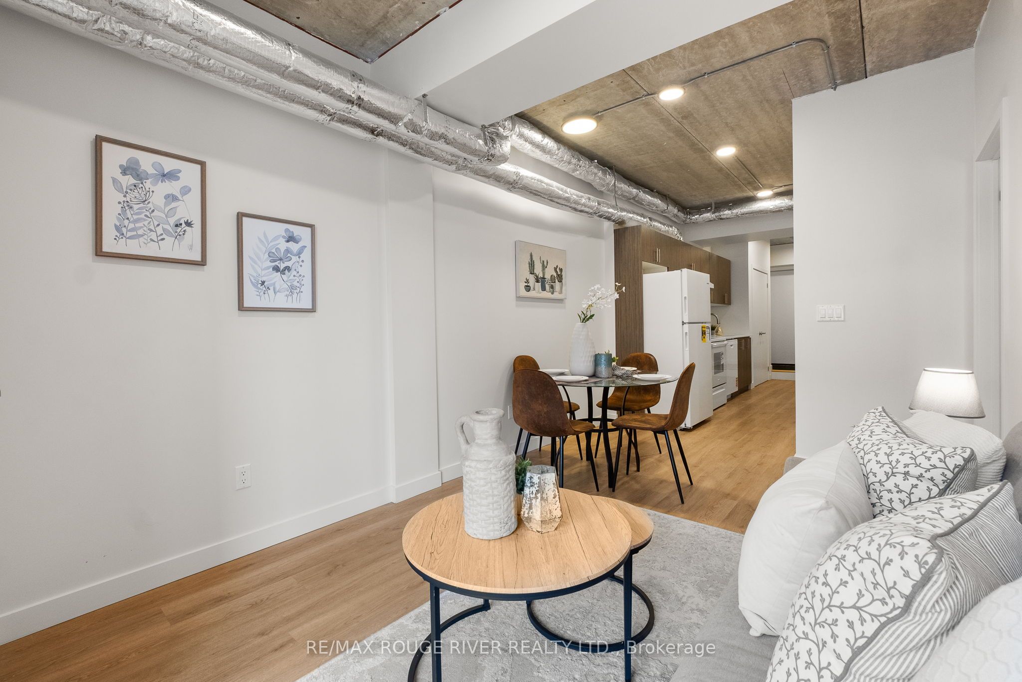 185 Division Street 108 Property Photo 24