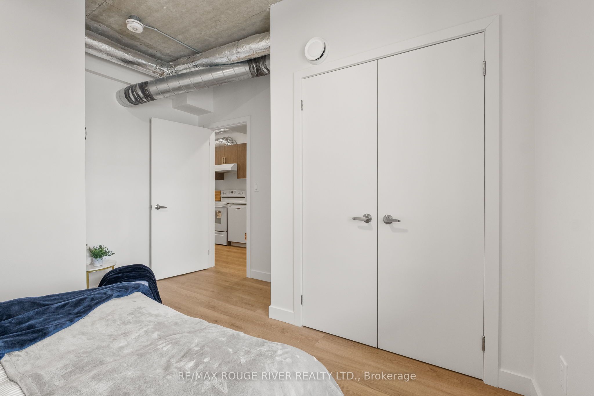 185 Division Street 108 Property Photo 29
