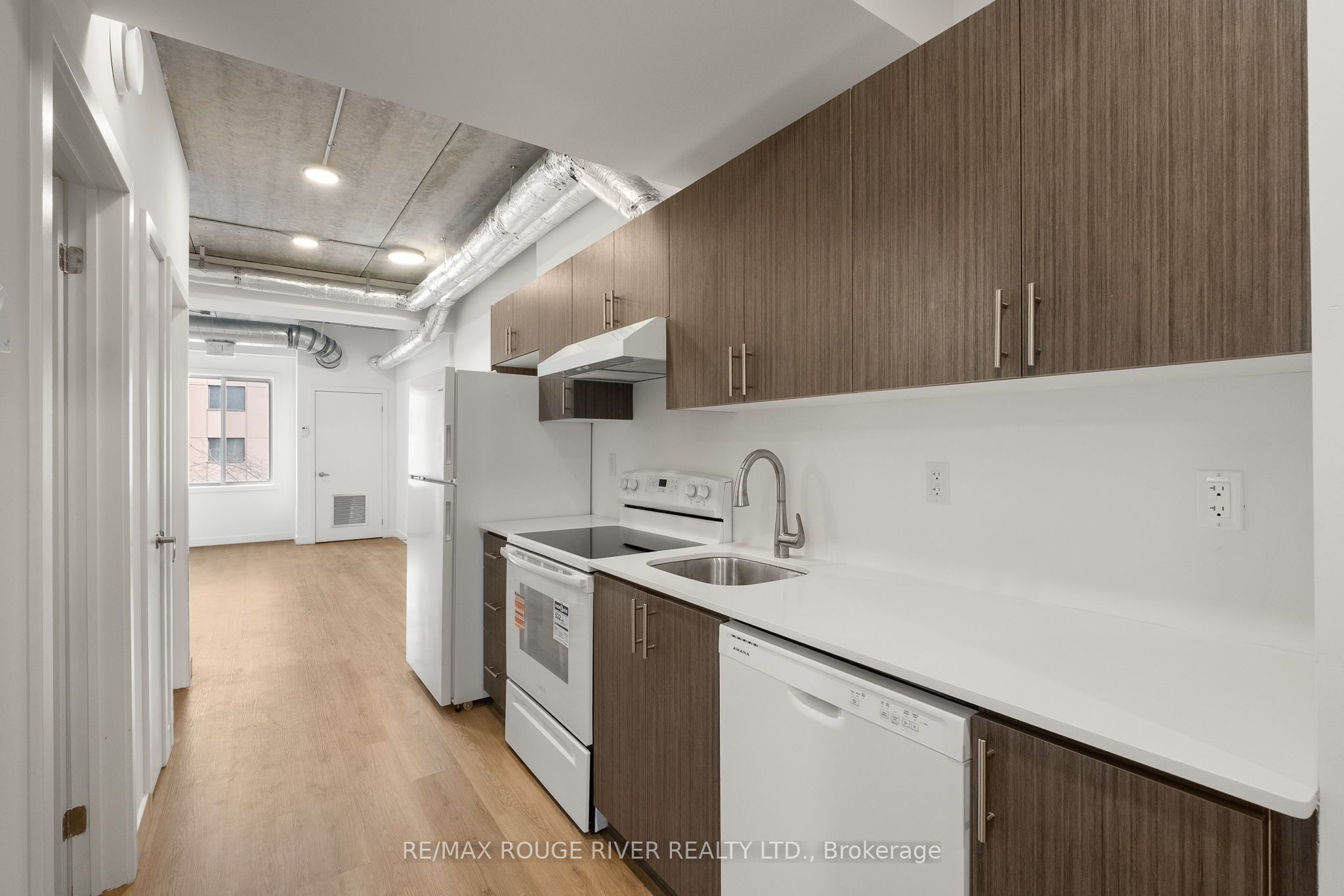 185 Division Street 108 Property Photo 33
