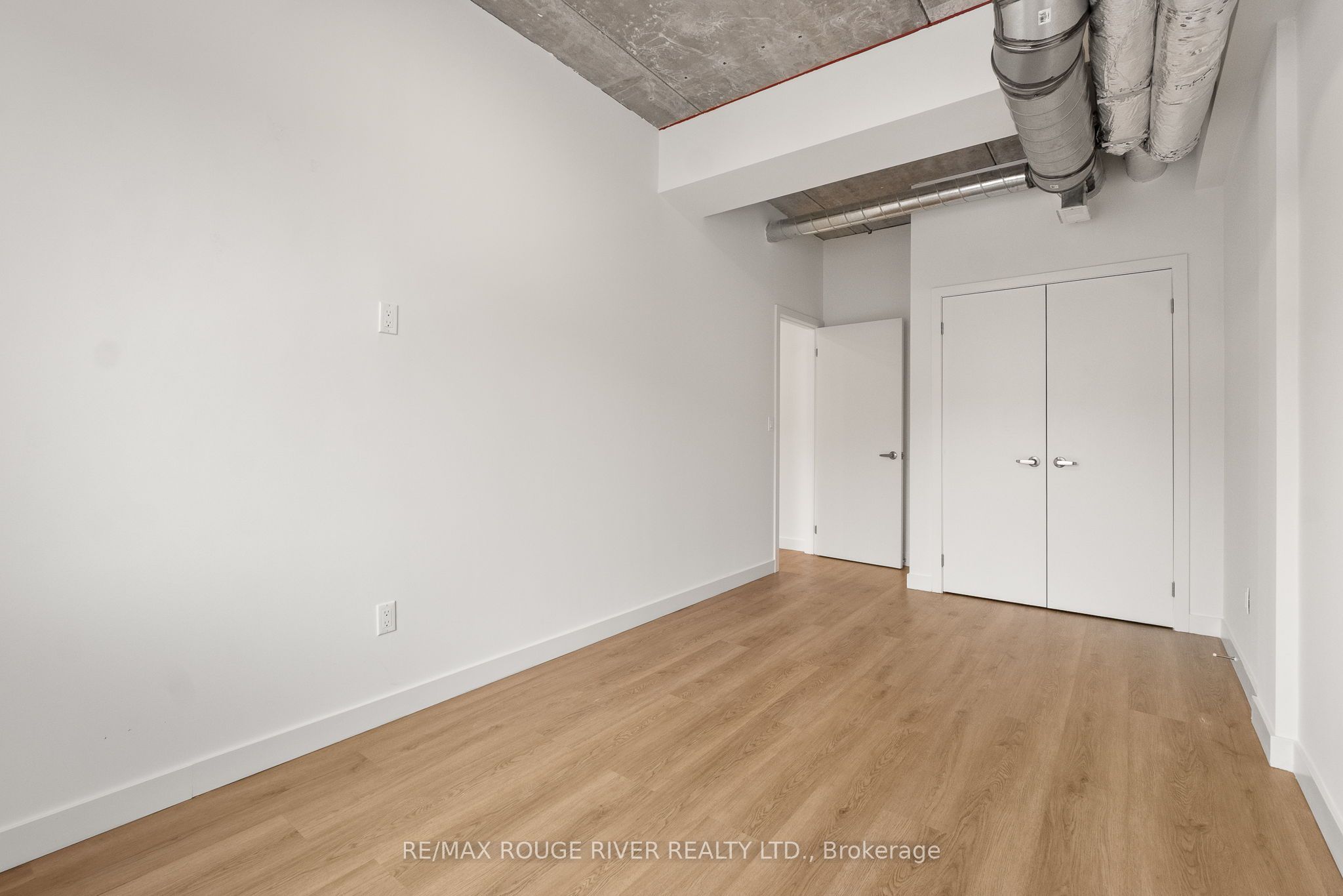 185 Division Street 108 Property Photo 47