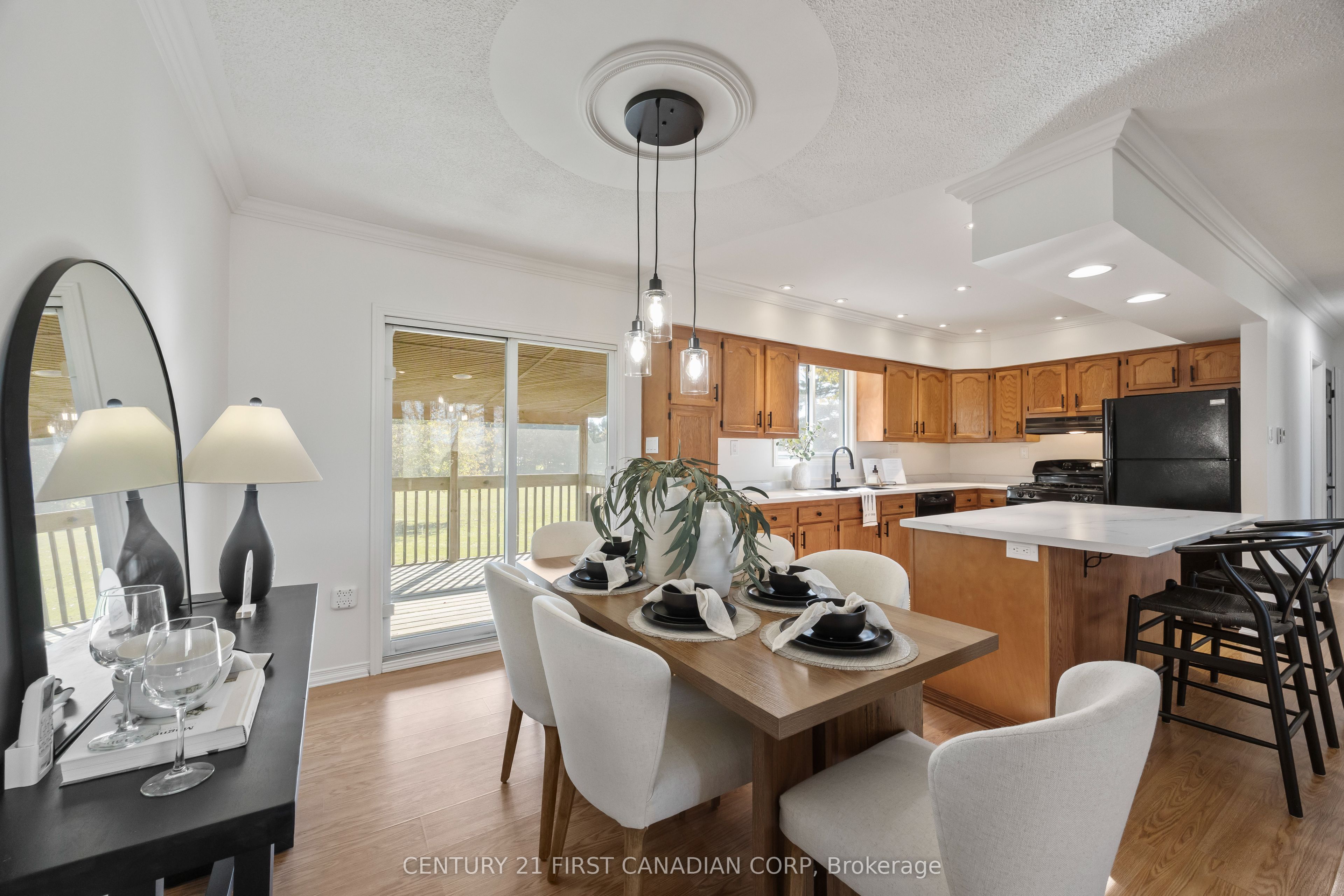 70986 B Line Property Photo 20