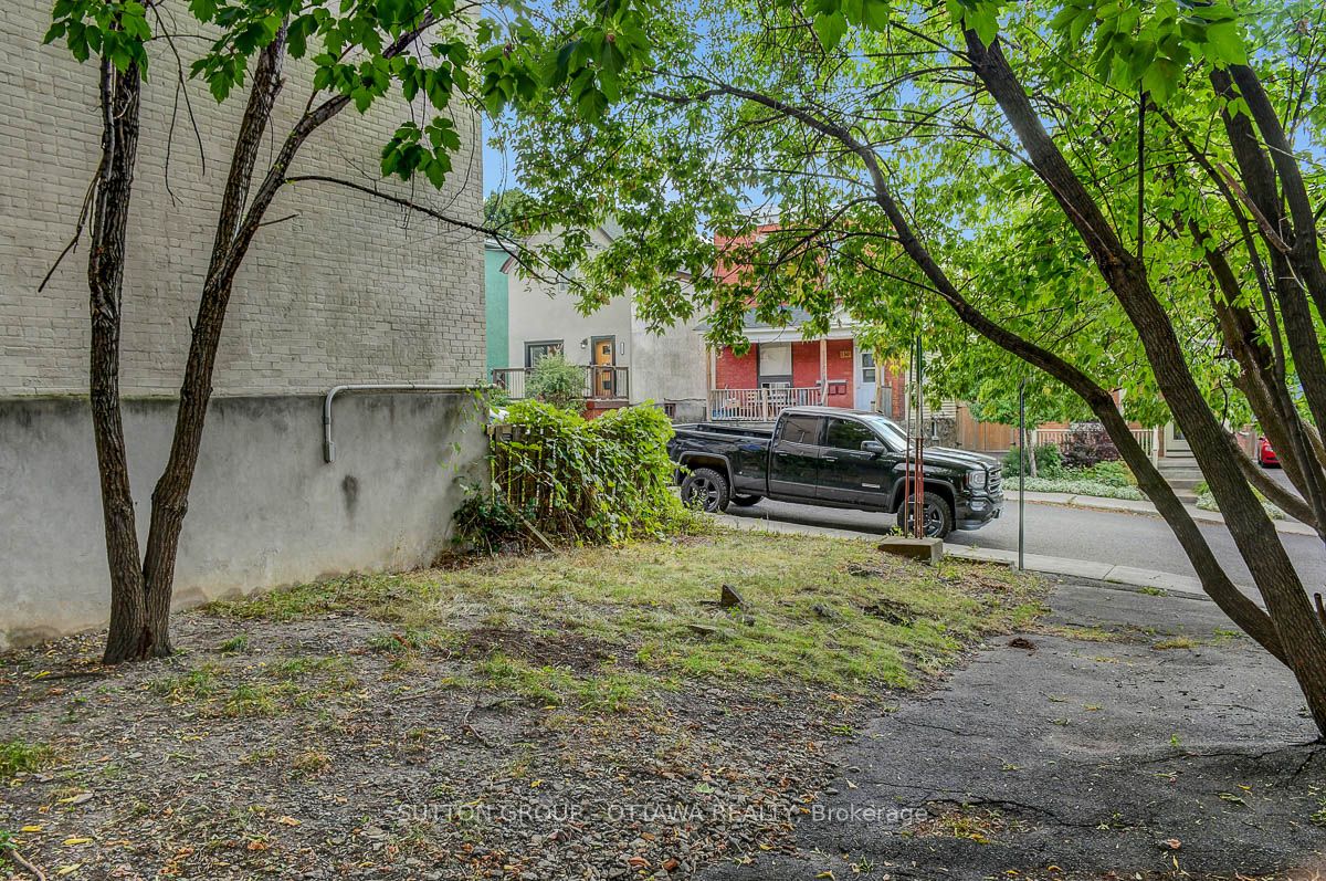 133 Eccles Street Property Photo 4