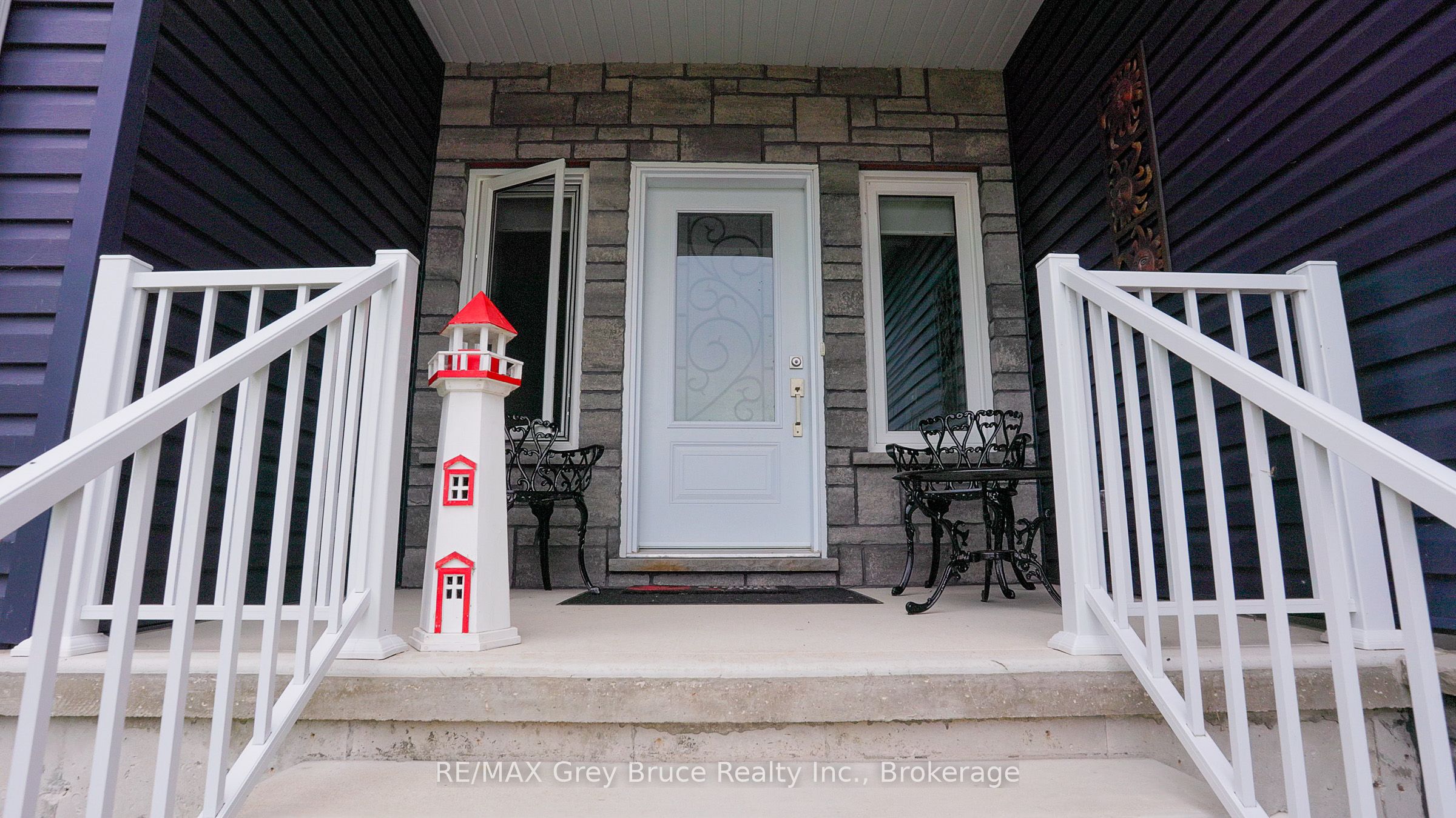 350293 A Concession Property Photo 3