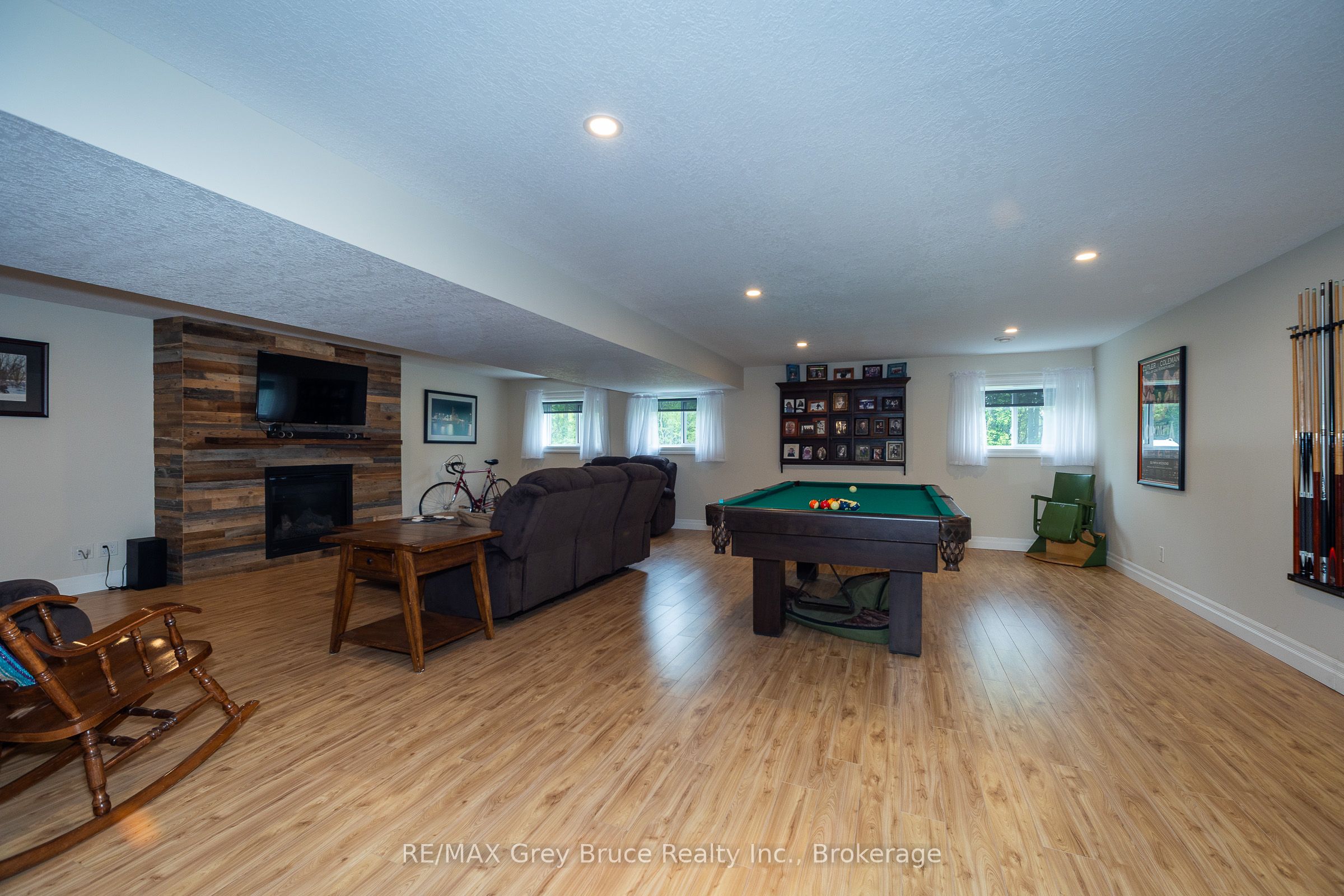 350293 A Concession Property Photo 29