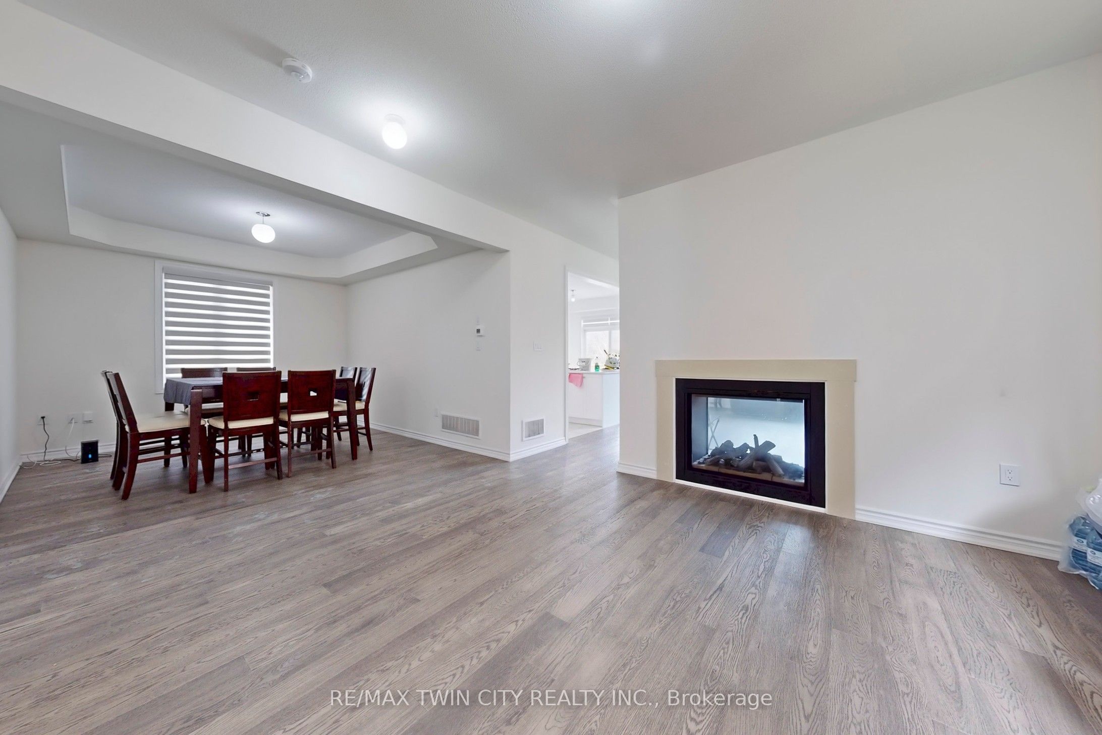 630 Lemay Grove Property Photo 2