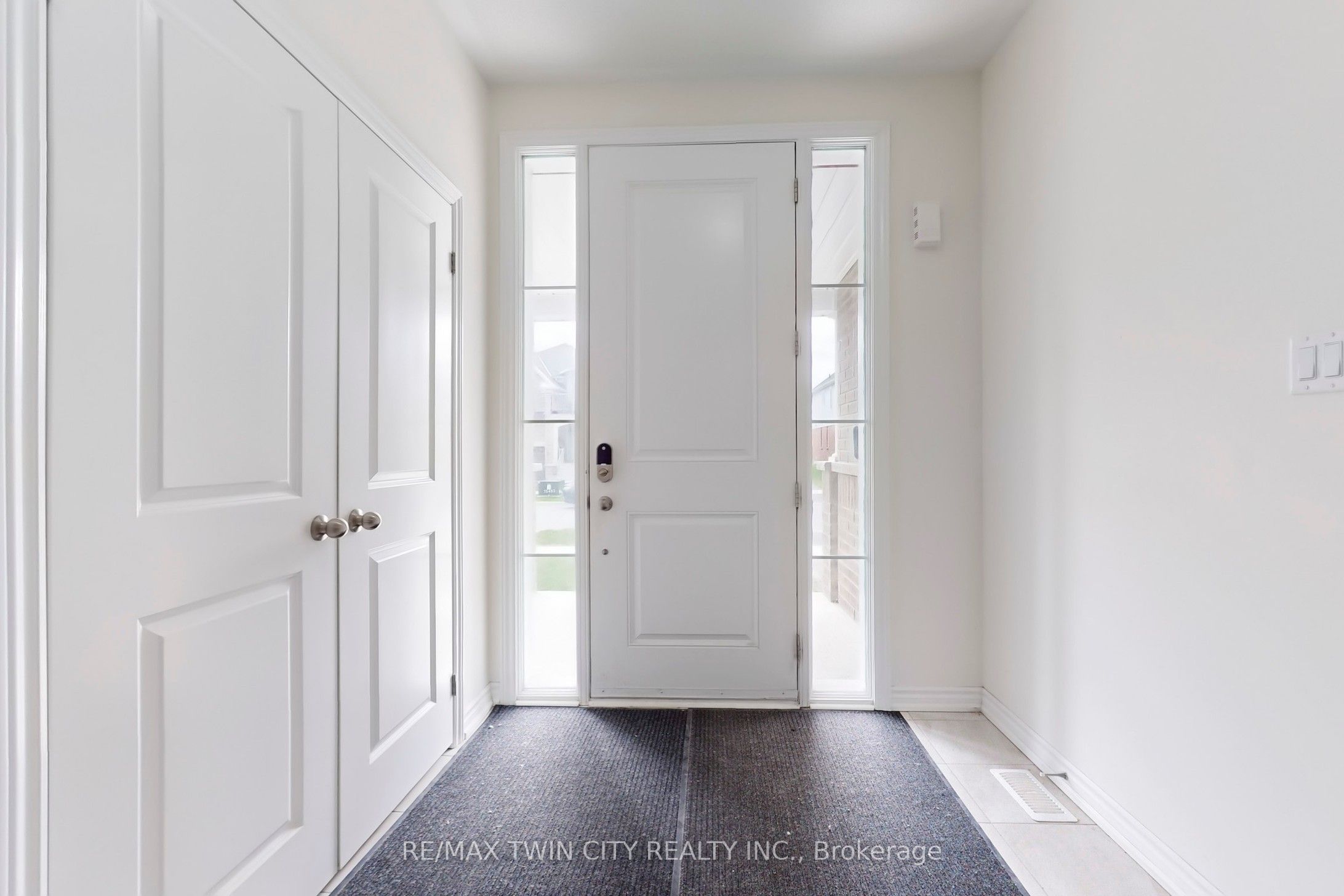 630 Lemay Grove Property Photo 29