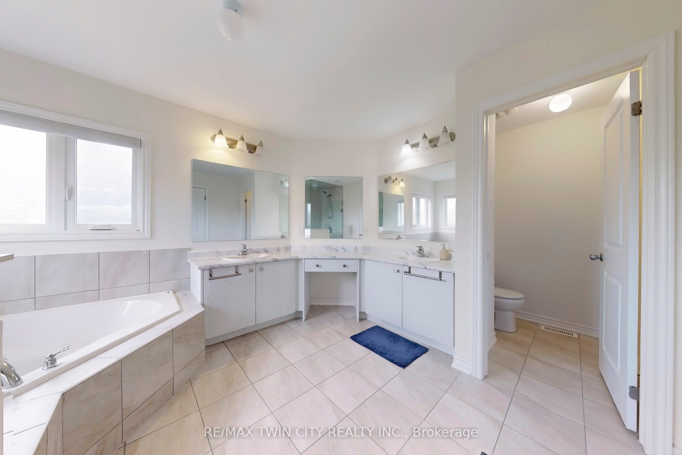 630 Lemay Grove Property Photo 37