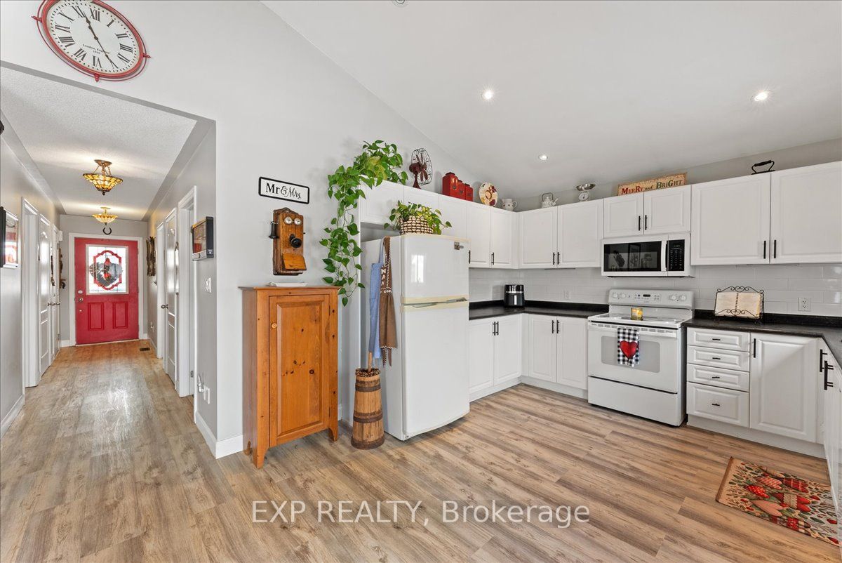 37 White Hart Lane Property Photo 10