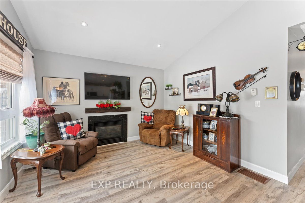 37 White Hart Lane Property Photo 15