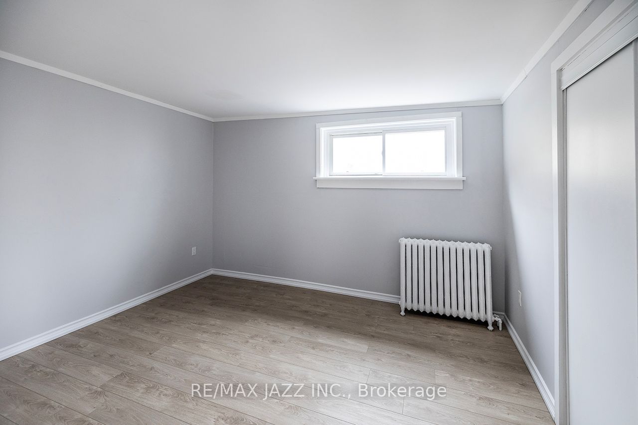 221 Walton Street Property Photo 25