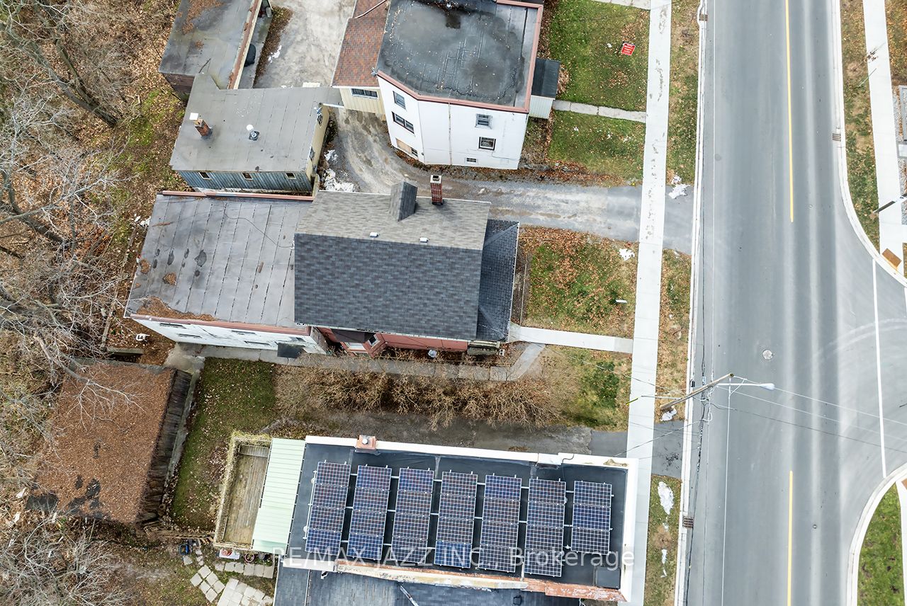 221 Walton Street Property Photo 46