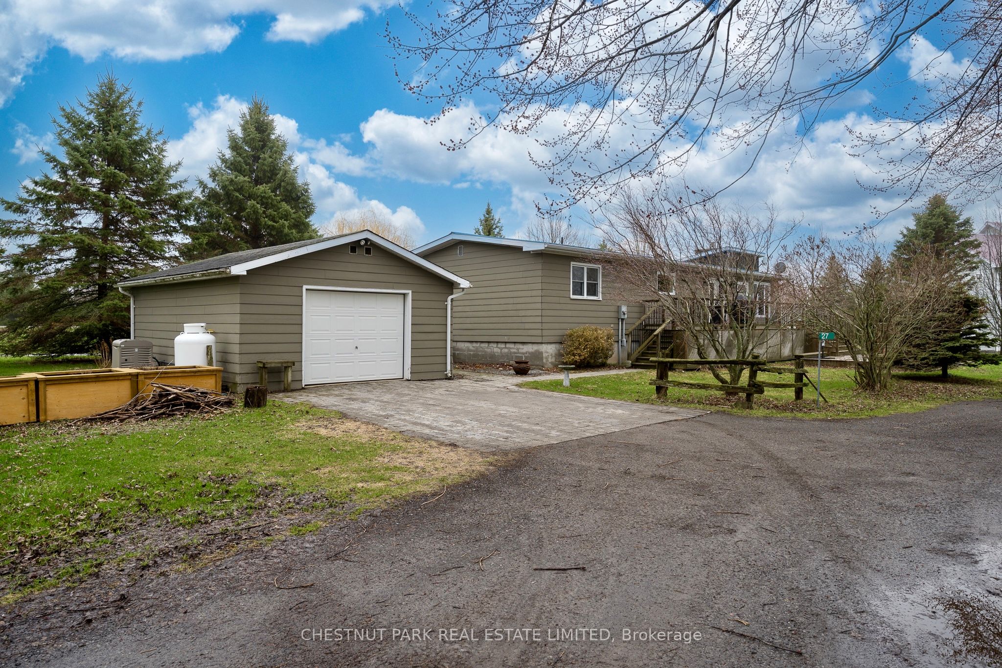 27 Carmans Lane Property Photo 6