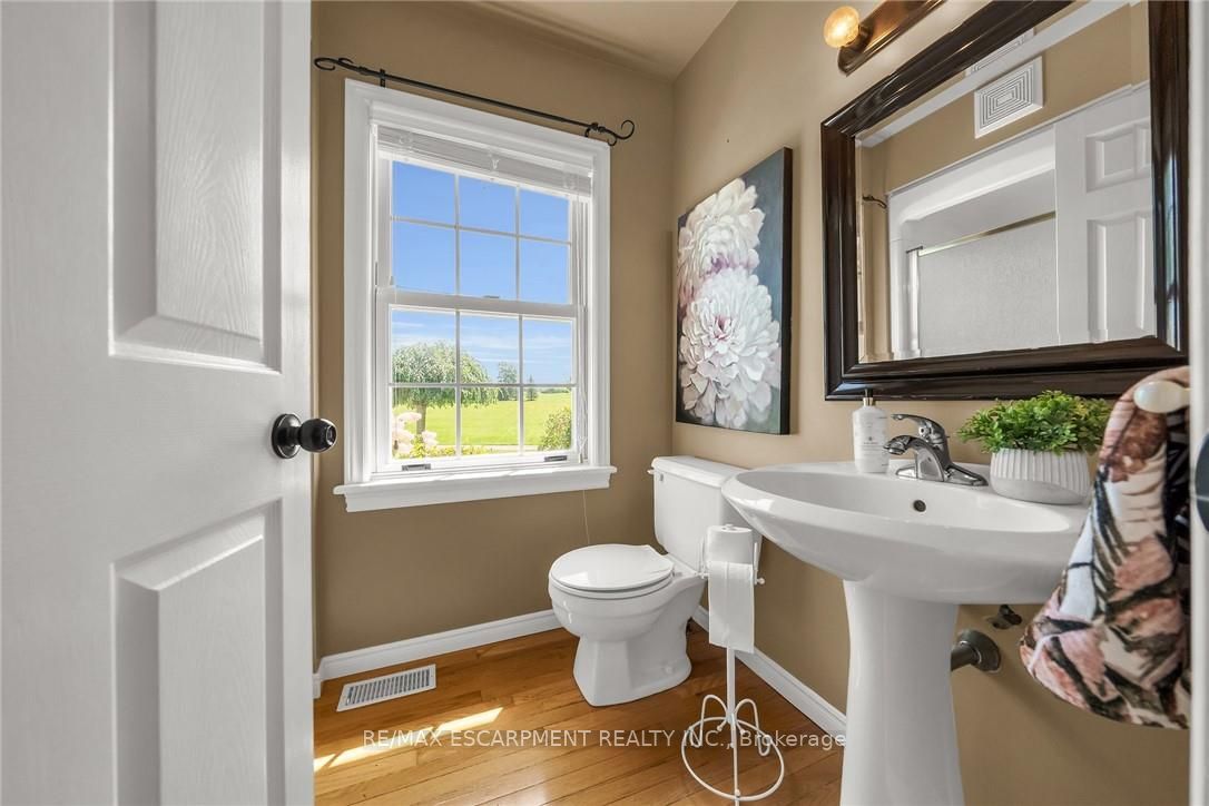 1042 River Road Property Photo 21