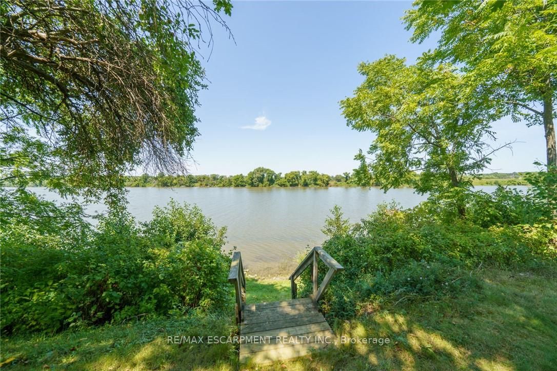 1042 River Road Property Photo 34