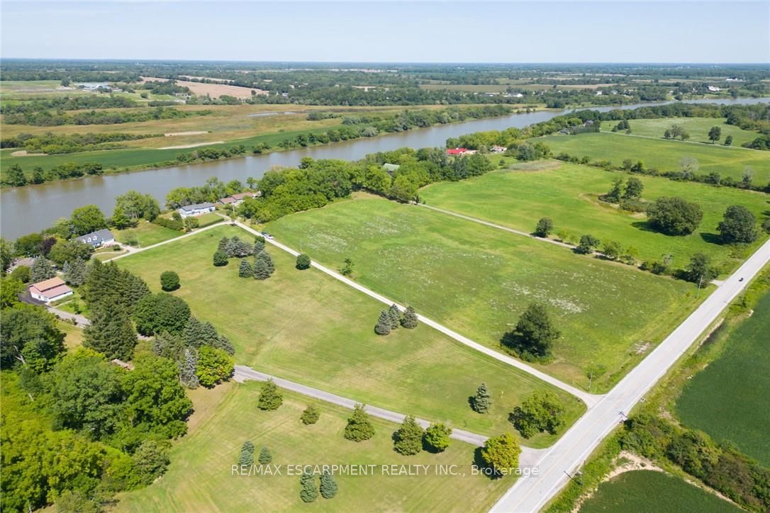 1042 River Road Property Photo 45