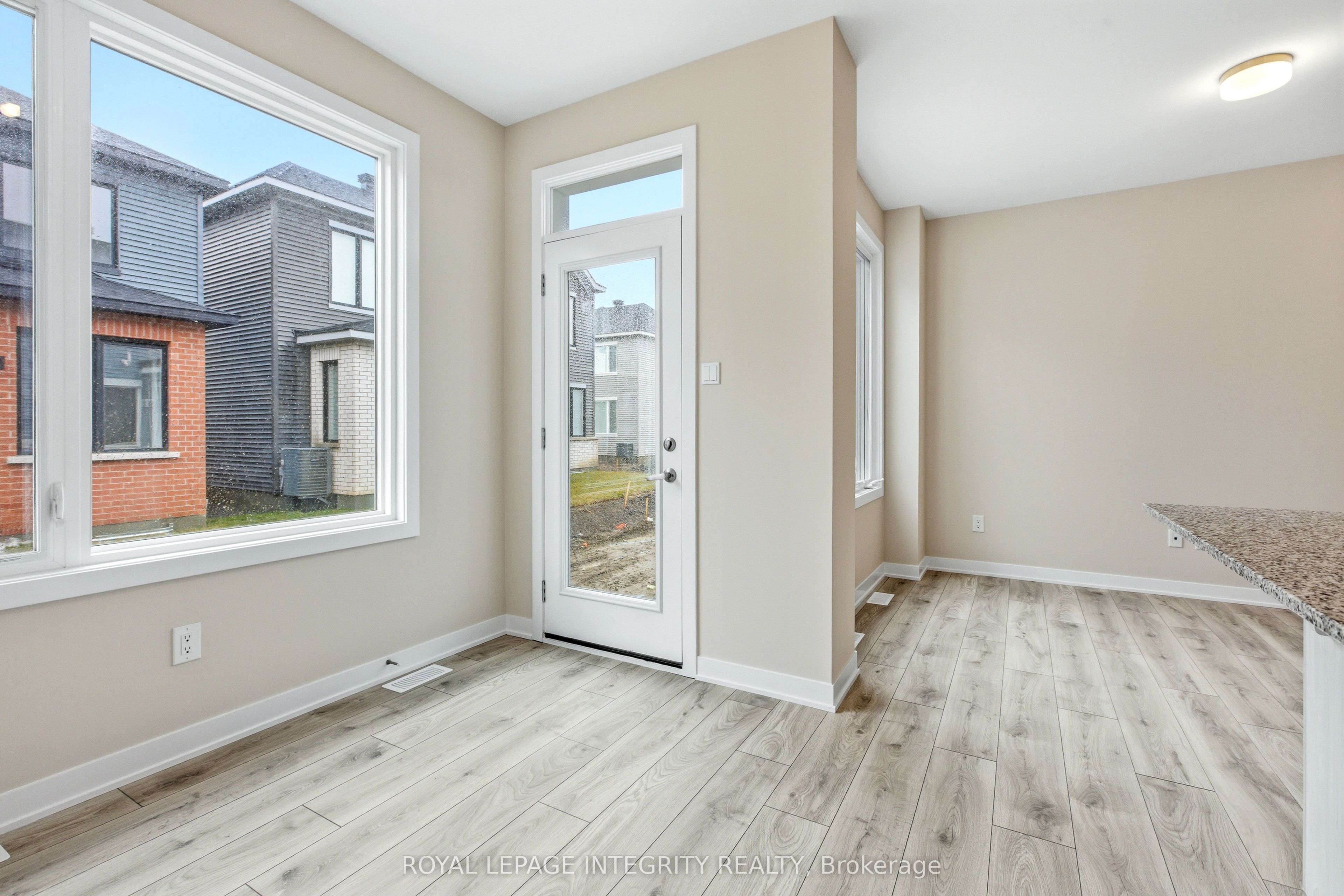 418 Les Emmerson Drive Property Photo 10