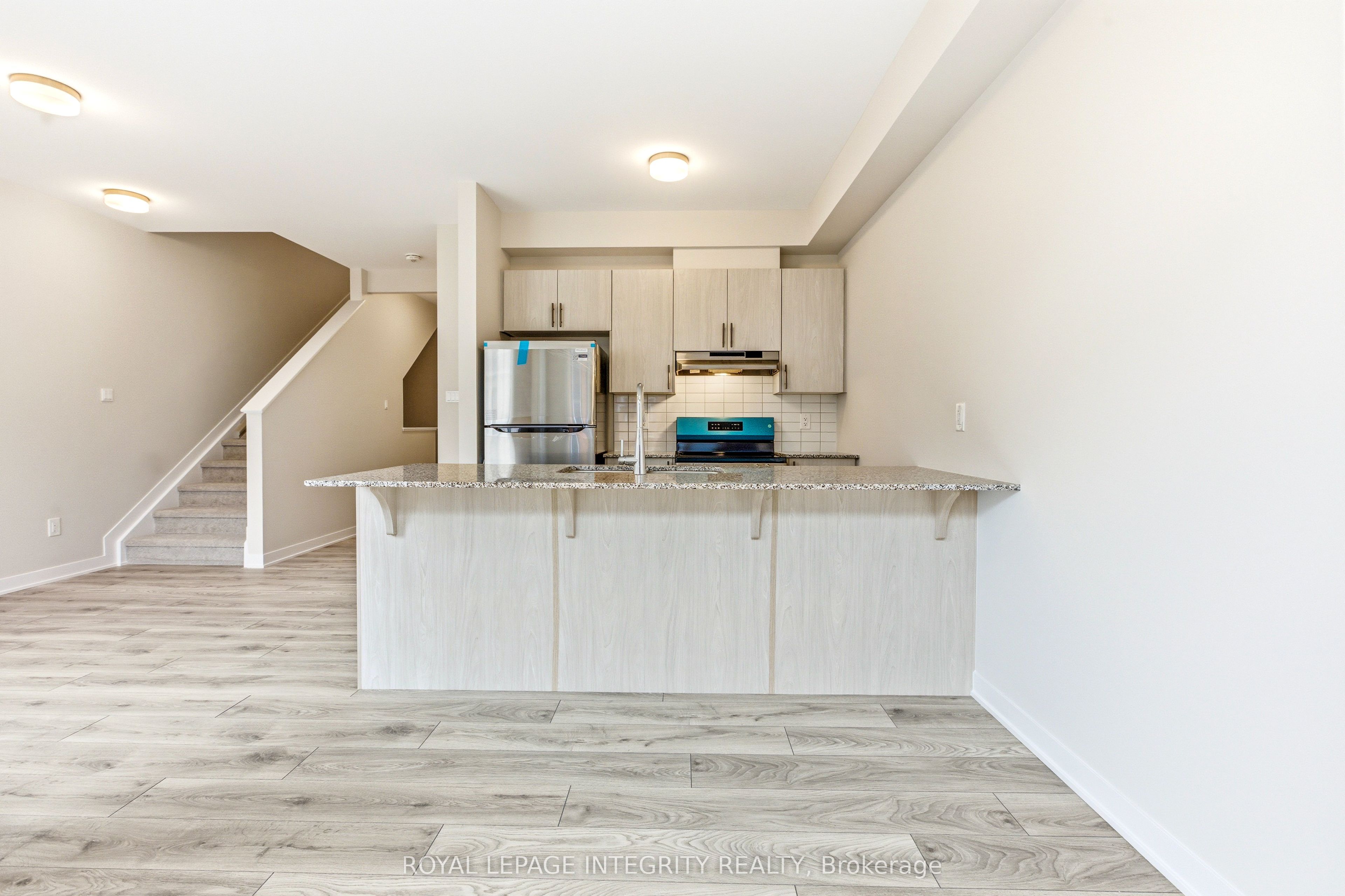 418 Les Emmerson Drive Property Photo 12