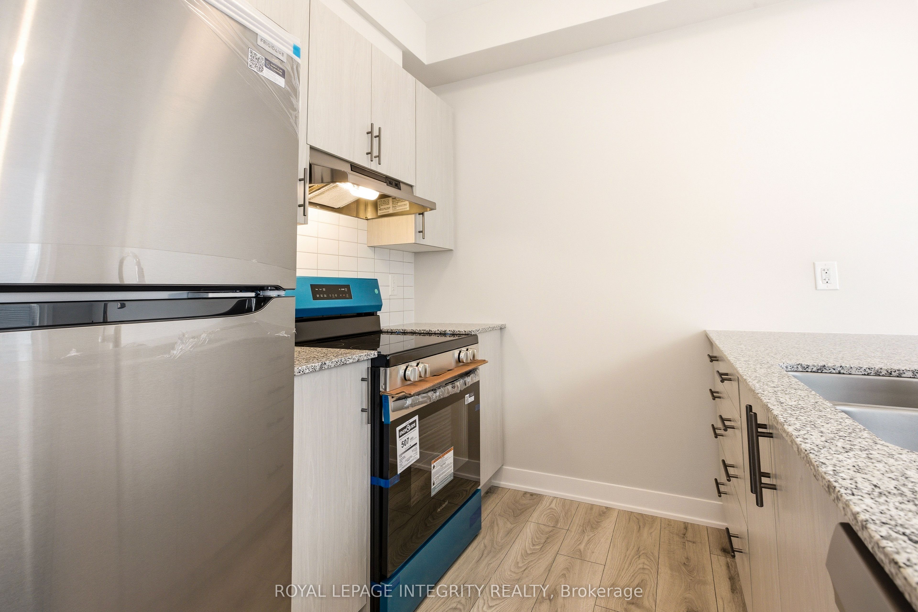 418 Les Emmerson Drive Property Photo 15