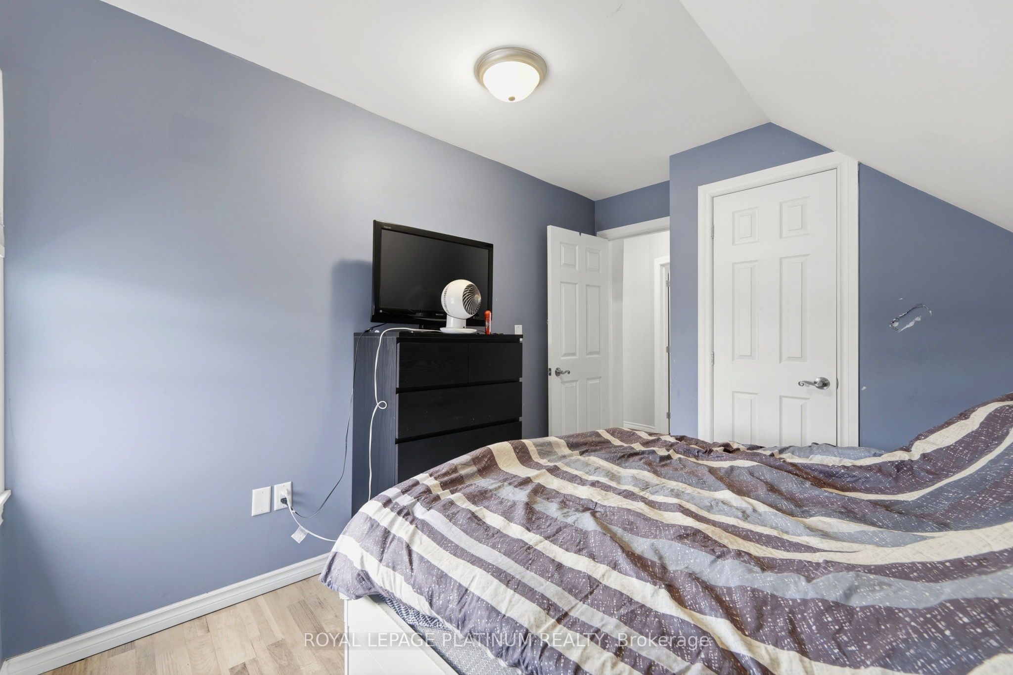 99 Robins Avenue Property Photo 16