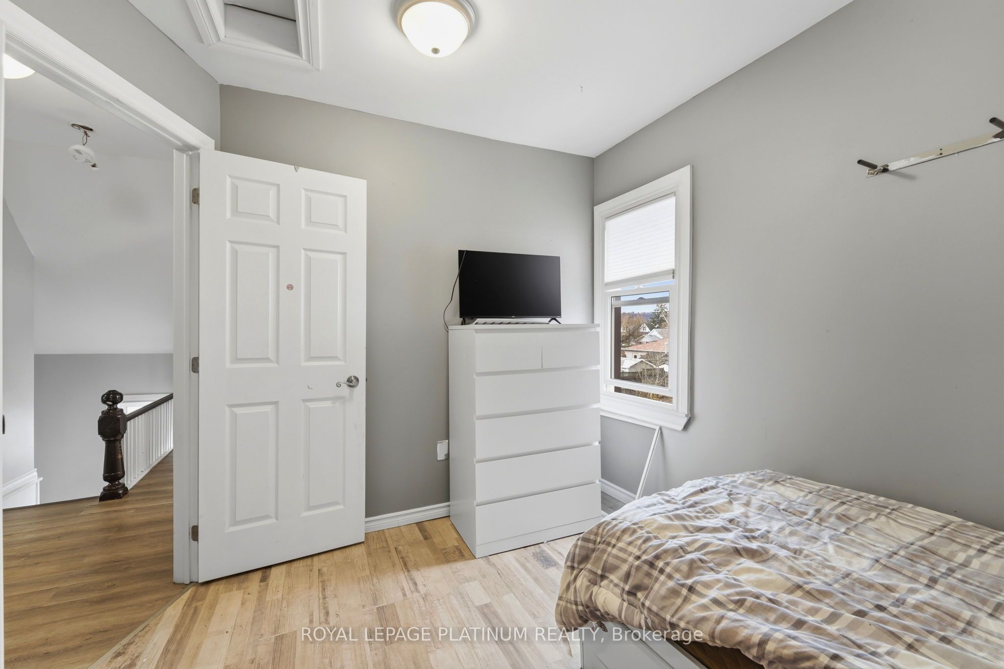 99 Robins Avenue Property Photo 21