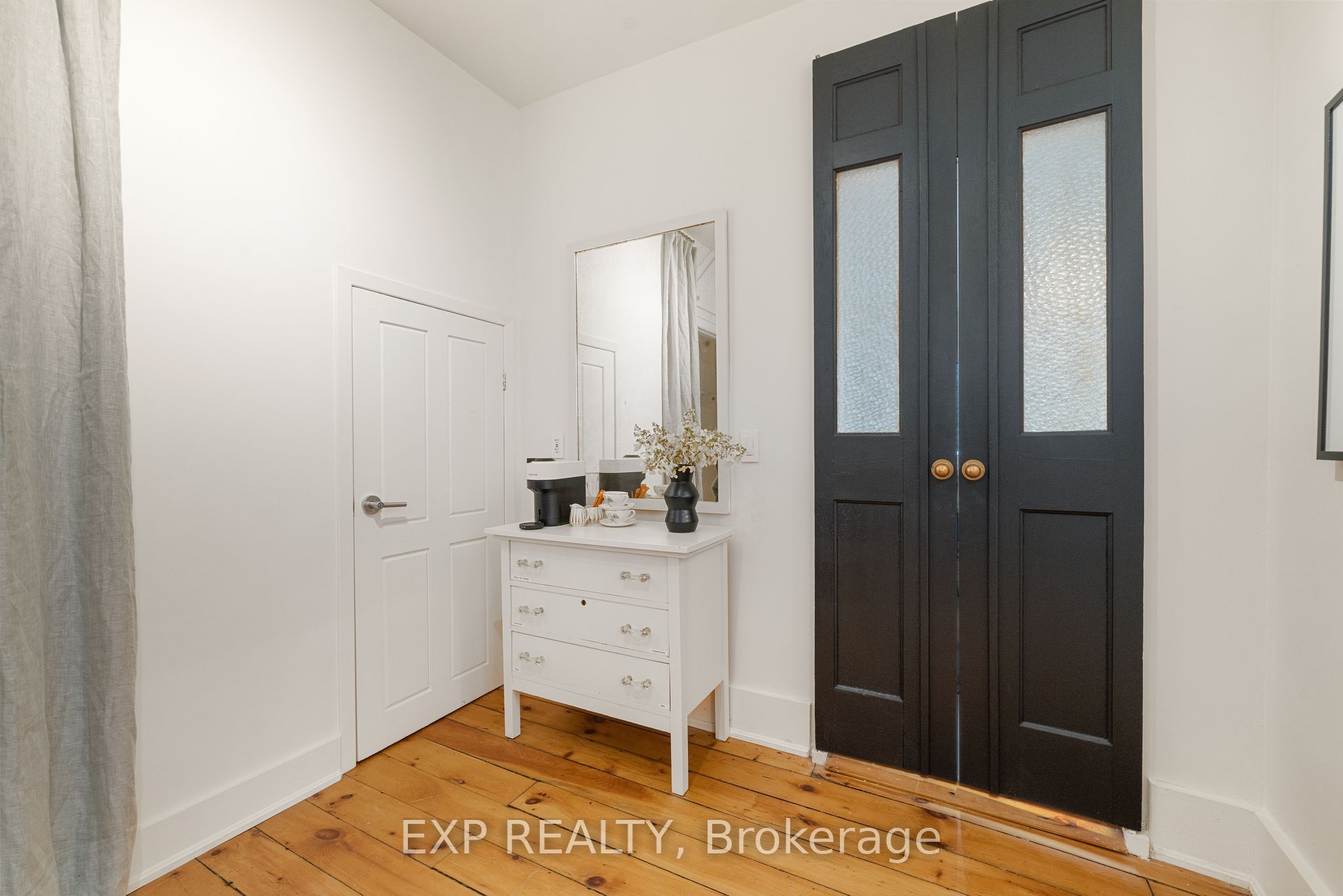 297 Main Street Property Photo 18